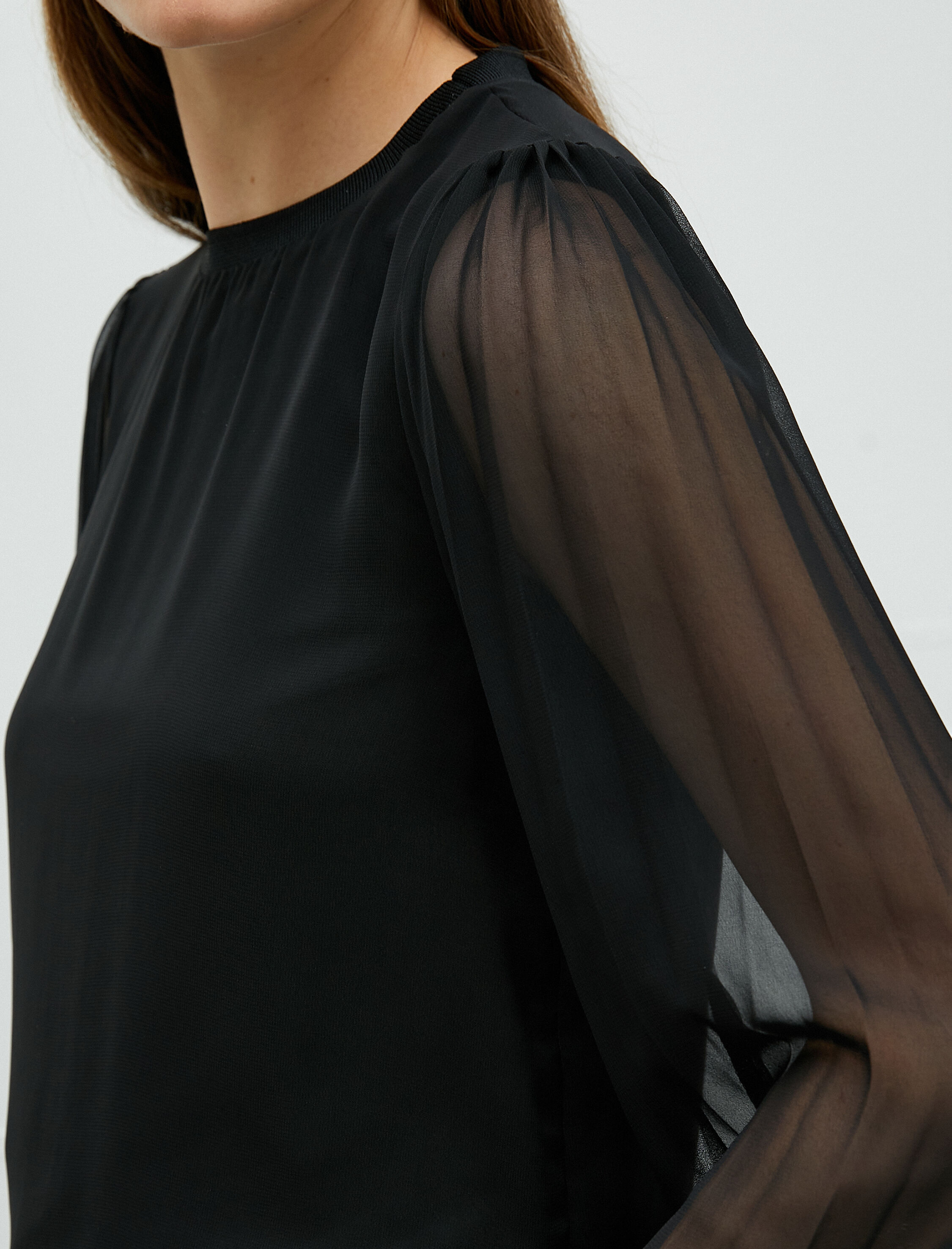 Tül Bluz Kolları Pileli