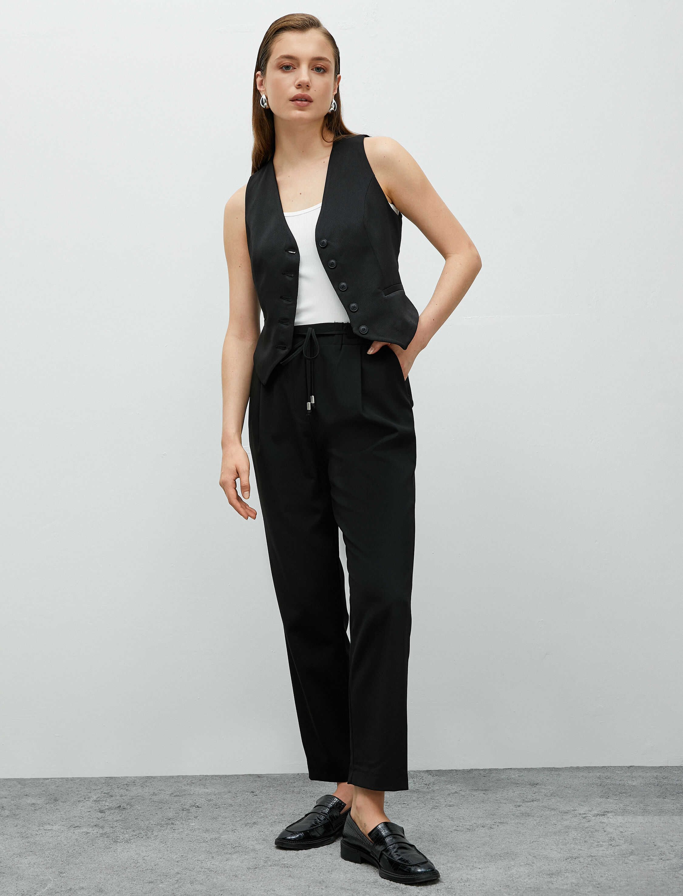   Havuç Pantolon Beli Bağcıklı Cep Detaylı