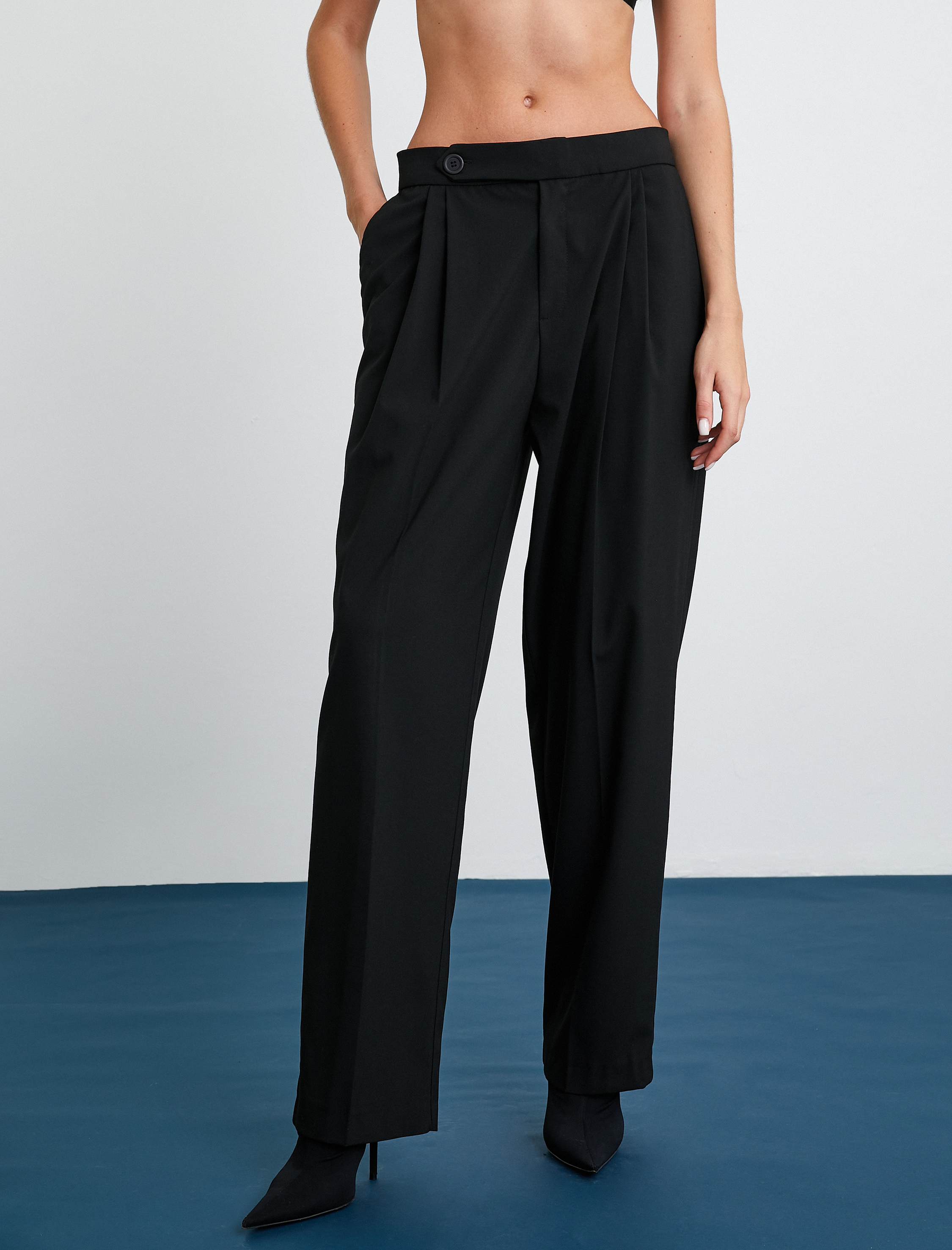   Kumaş Pantolon Düz Paça Piliseli Düğmeli