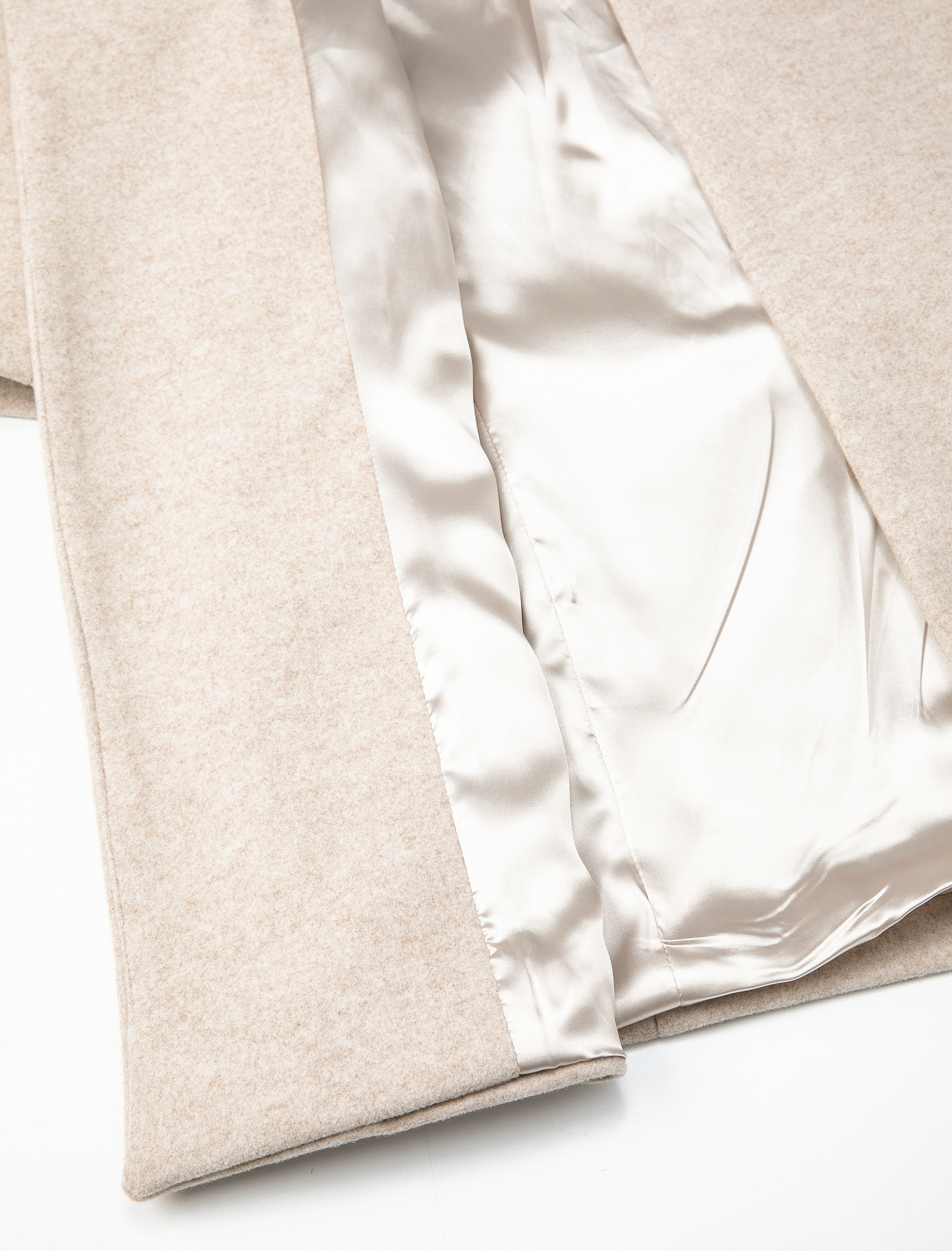   Uzun Kaşe Kaban Kruvaze Kapama Düğmeli Cep Detaylı Kuşaklı