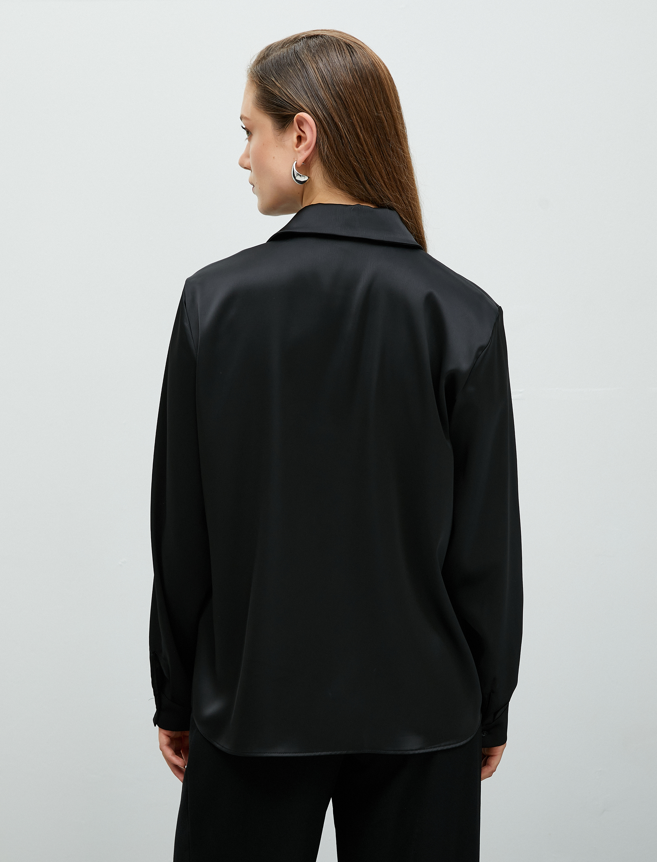   Saten Gömlek Düğmeli Uzun Kollu Klasik Yaka