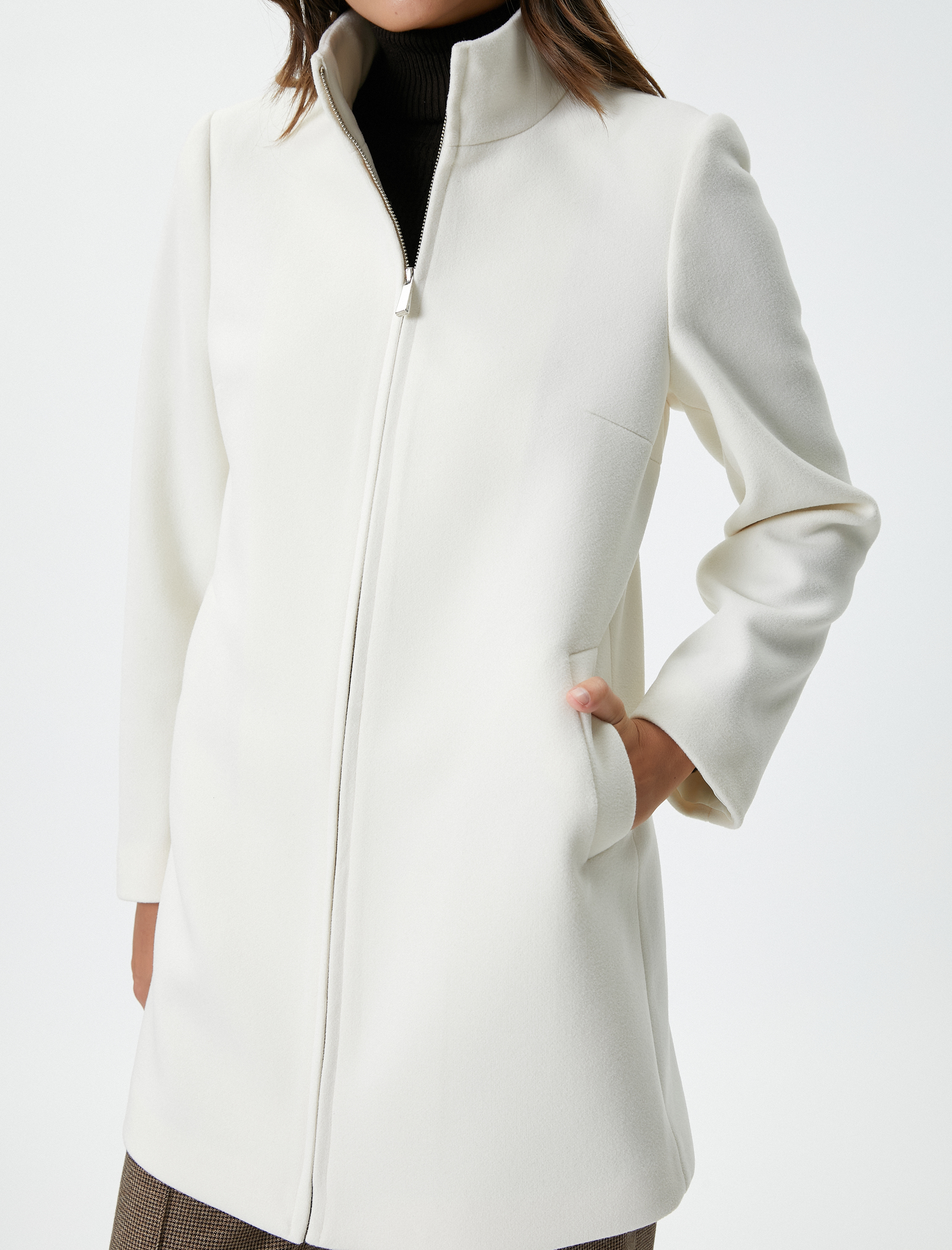   Kaşe Kaban Dik Yaka Fermuarlı