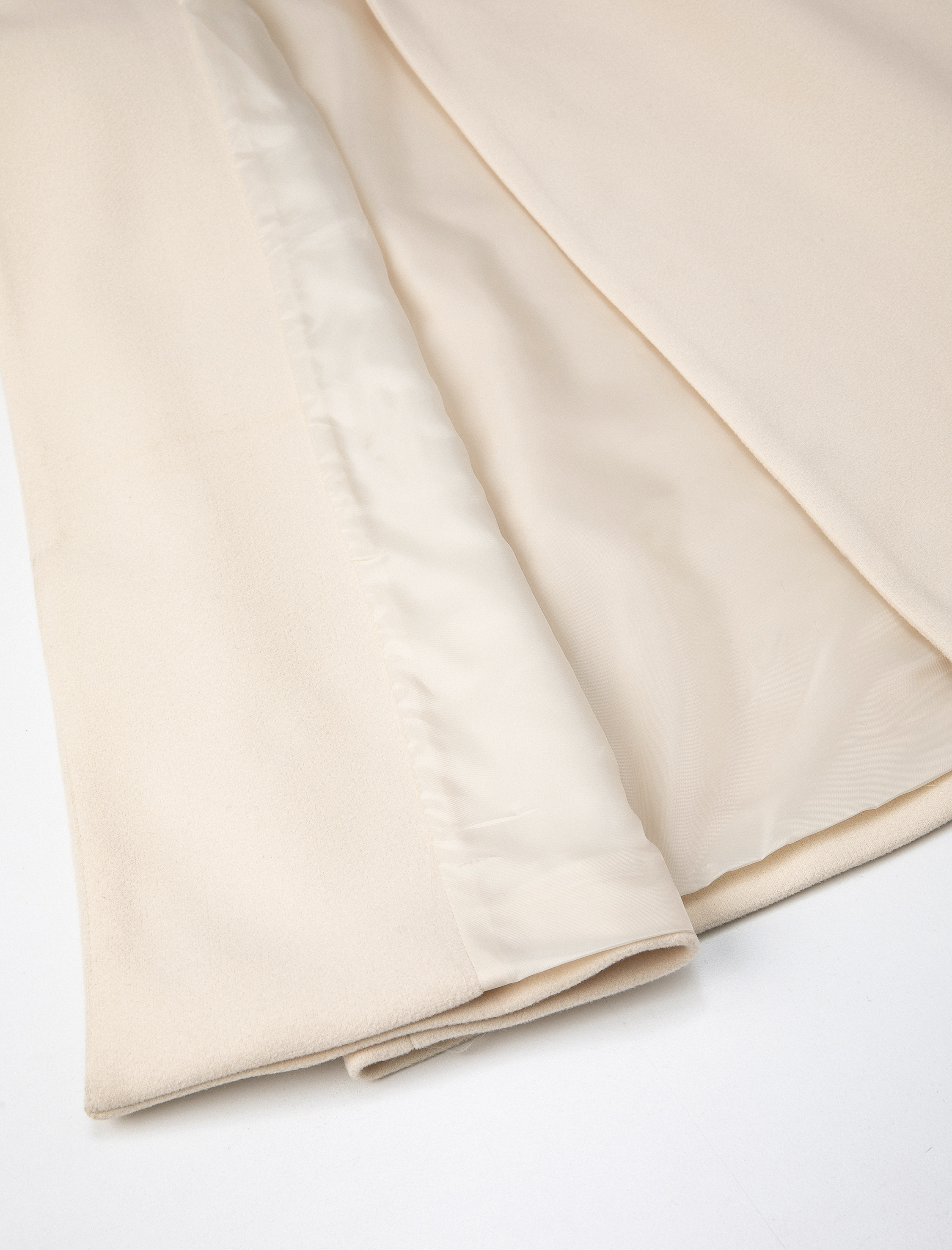 Oversize Kaşe Kaban Kapaklı Cepli Düğmeli