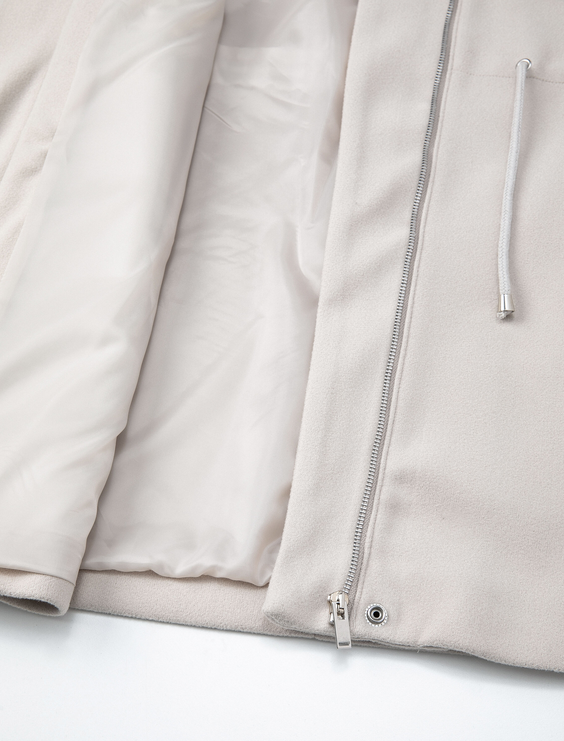   Kapüşonlu Kaban Suni Kürk Detaylı Beli Bağcıklı Cepli