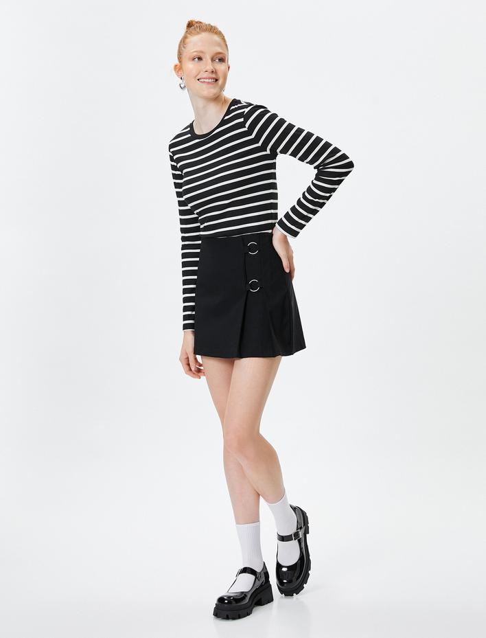  Şort Etek Yüksek Bel Metal Toka Detaylı Viskon Kumaş Karışımlı