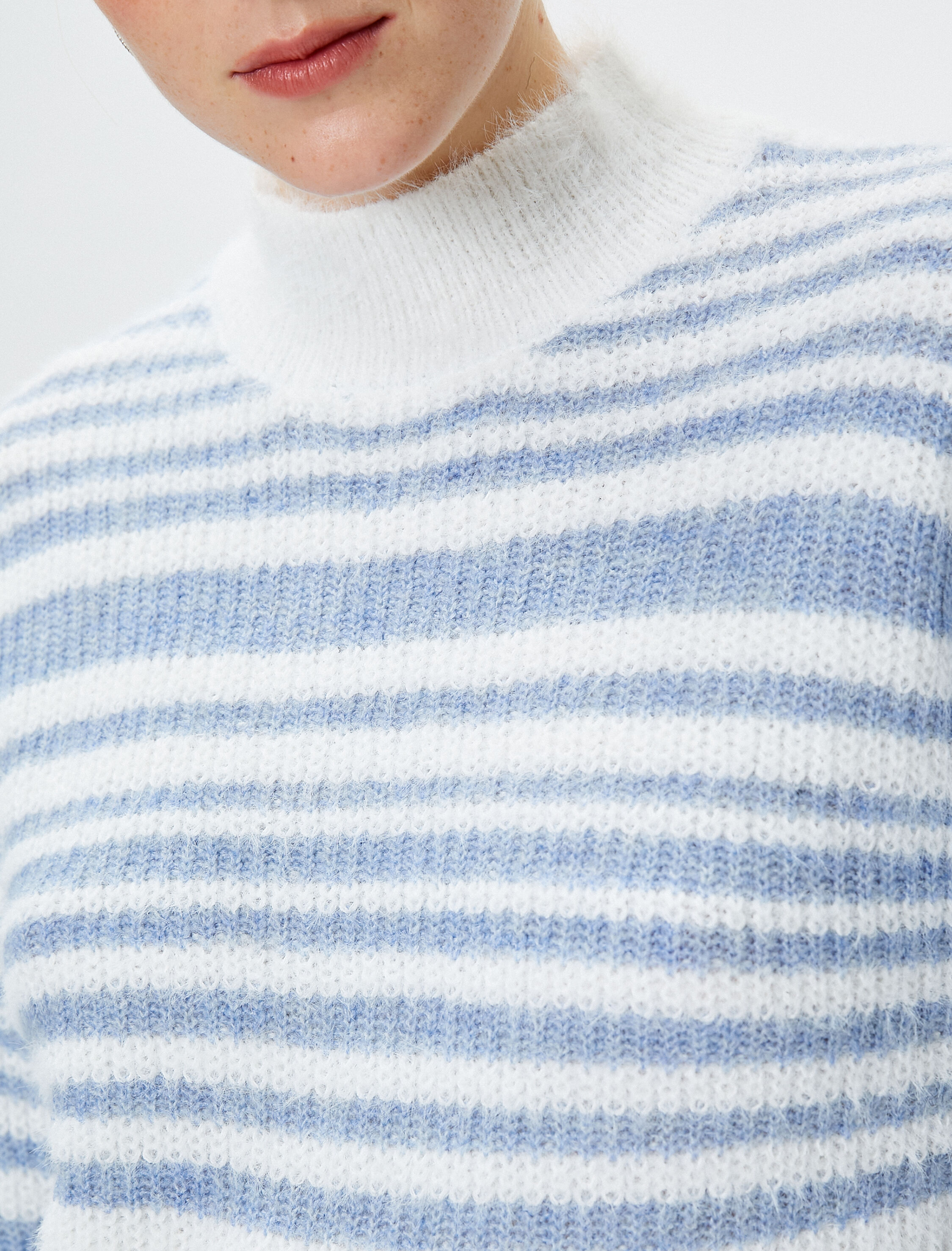   Boğazlı Yaka Kazak Yumuşak Dokulu Uzun Kollu