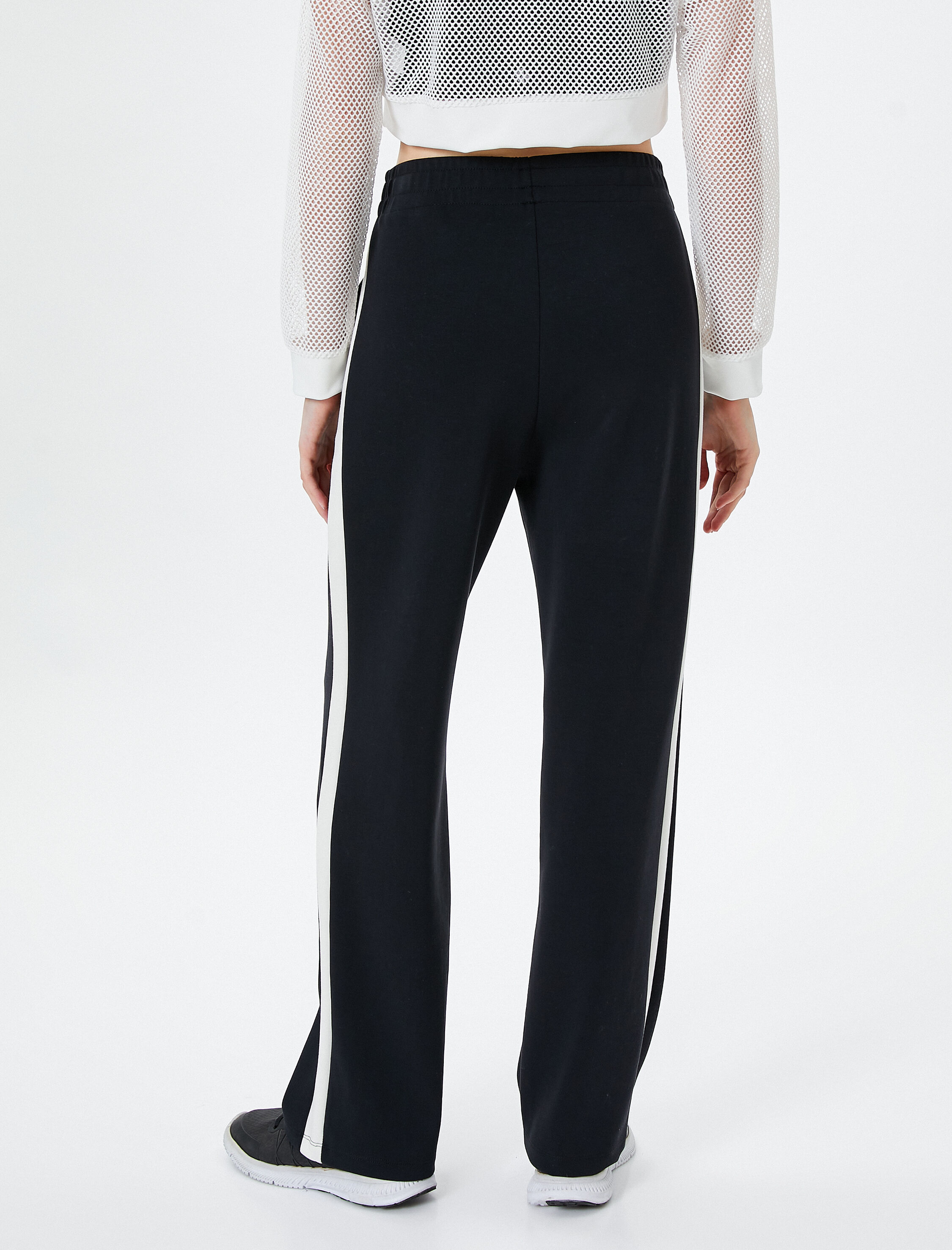   Modal Kumaş Eşofman Altı Yumuşak Tuşe Dokulu Çizgi Detaylı Yüksek Bel Cepli