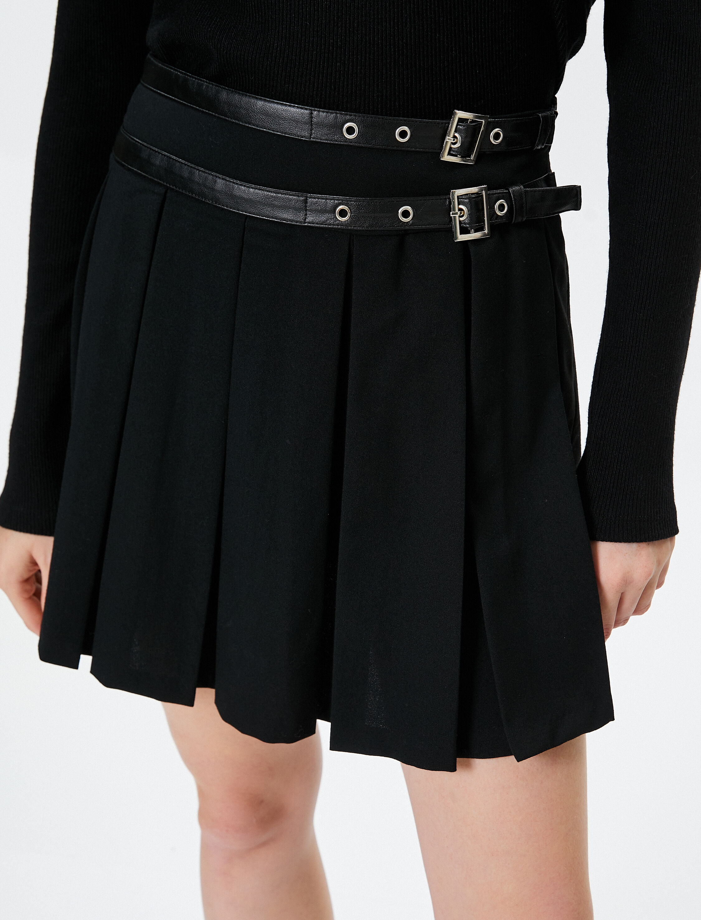   Mini Kalın Pileli Etek Kemer Detaylı Rahat Kalıp