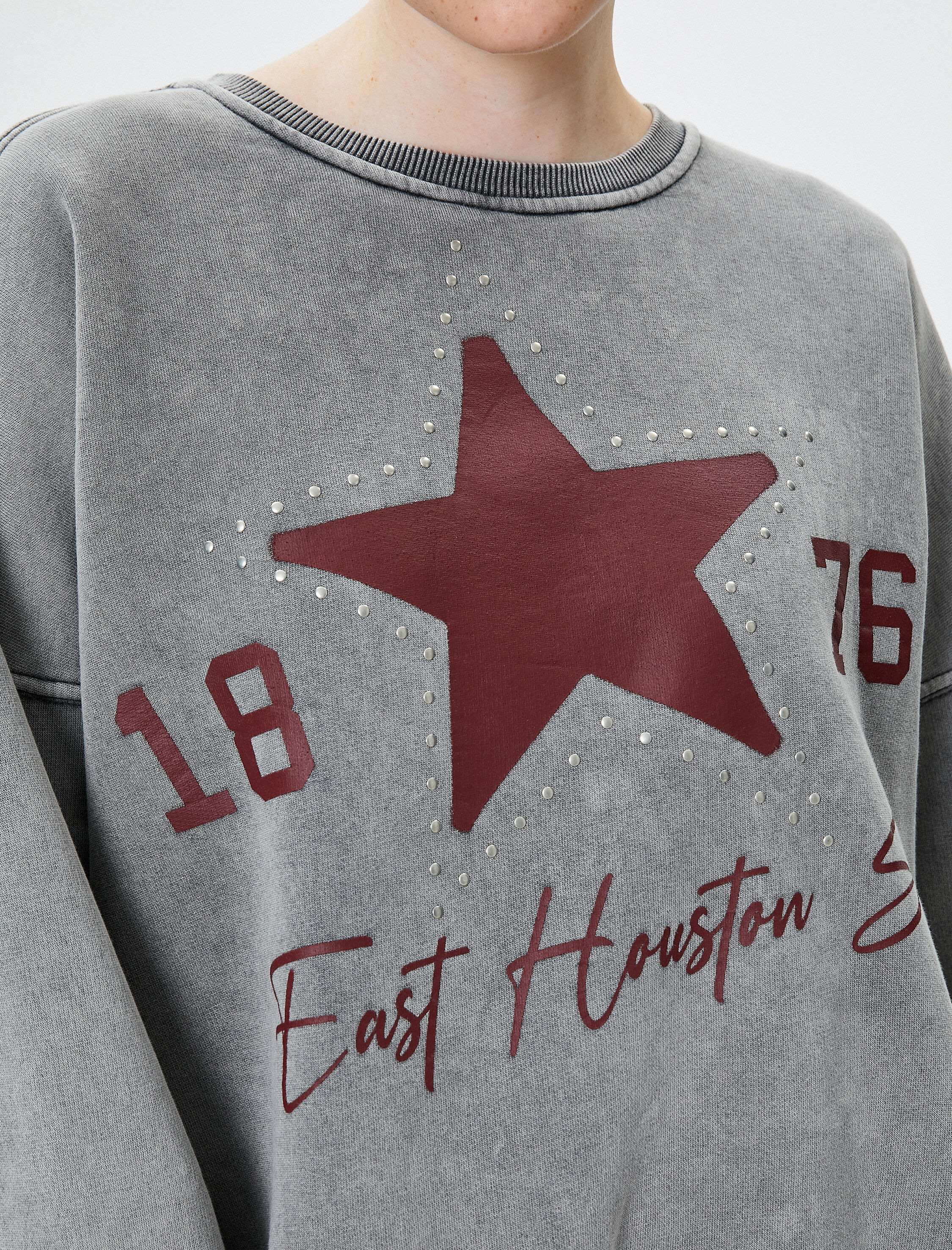   Soluk Efektli Oversize Sweatshirt Şardonlu Uzun Kollu Bisiklet Yaka Baskılı