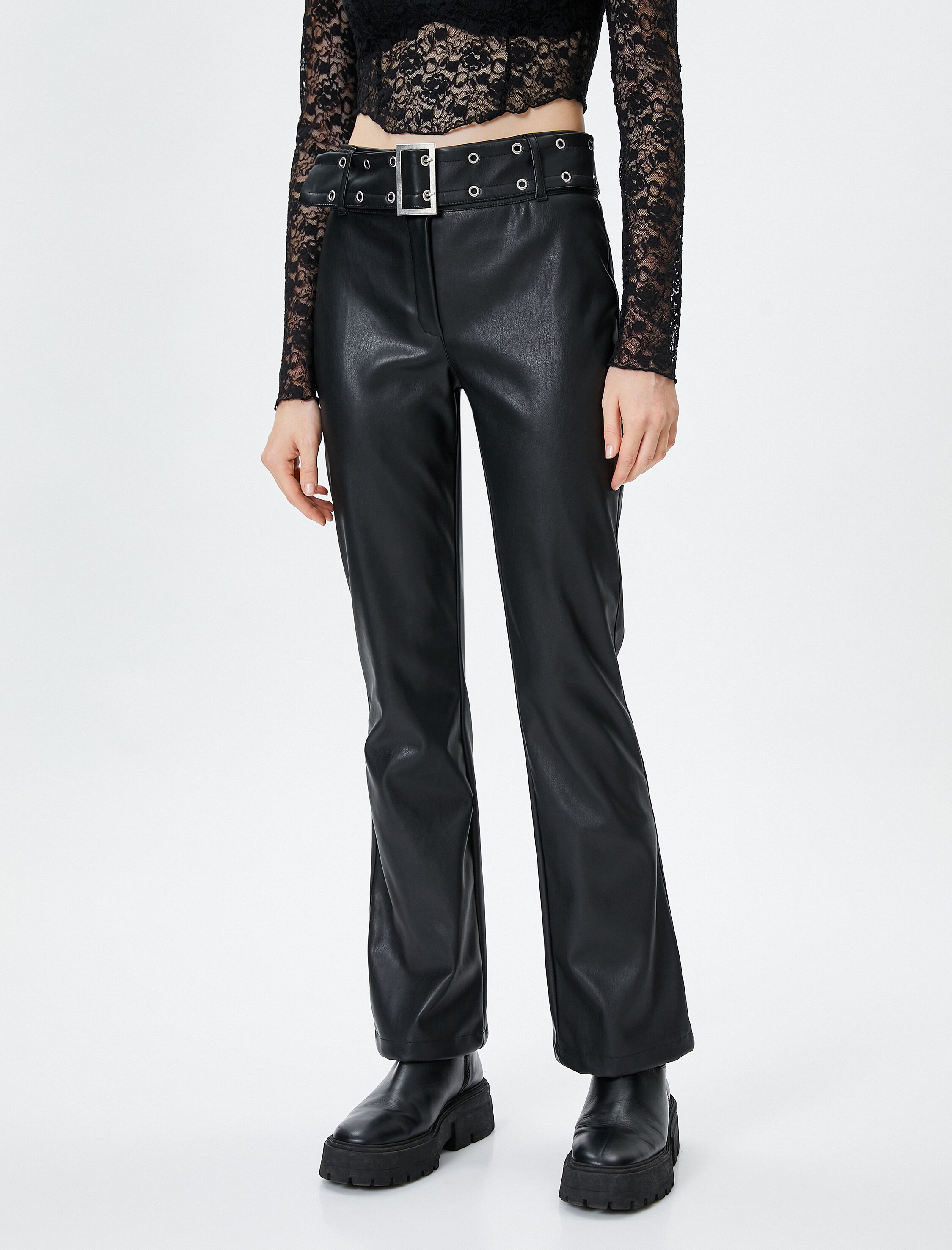   Deri Görünümlü Pantolon Kemer Detaylı İspanyol Crop Paça