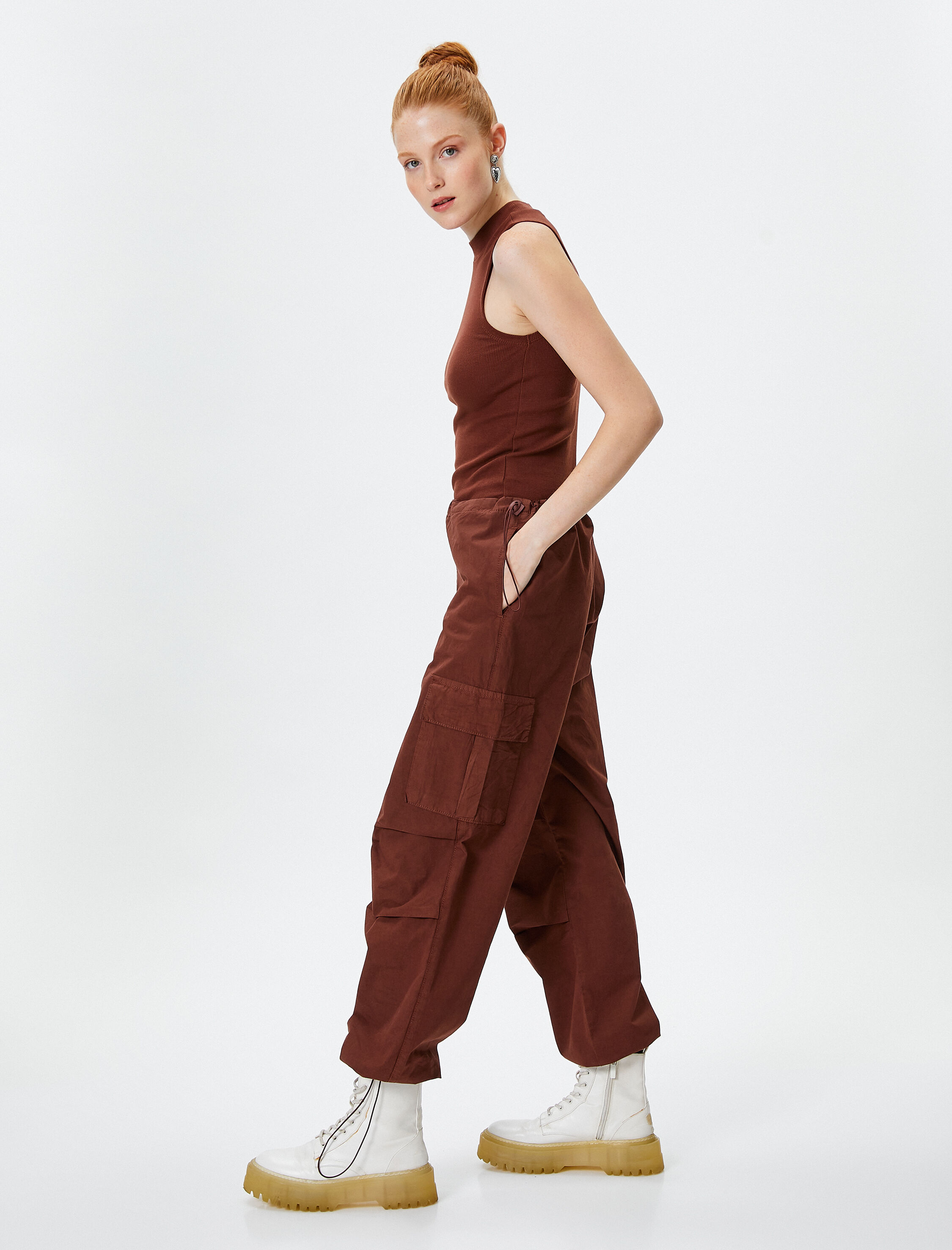   Paraşüt Pantolon Oversize Kargo Cepli Beli ve Paçaları Lastikli Pamuklu