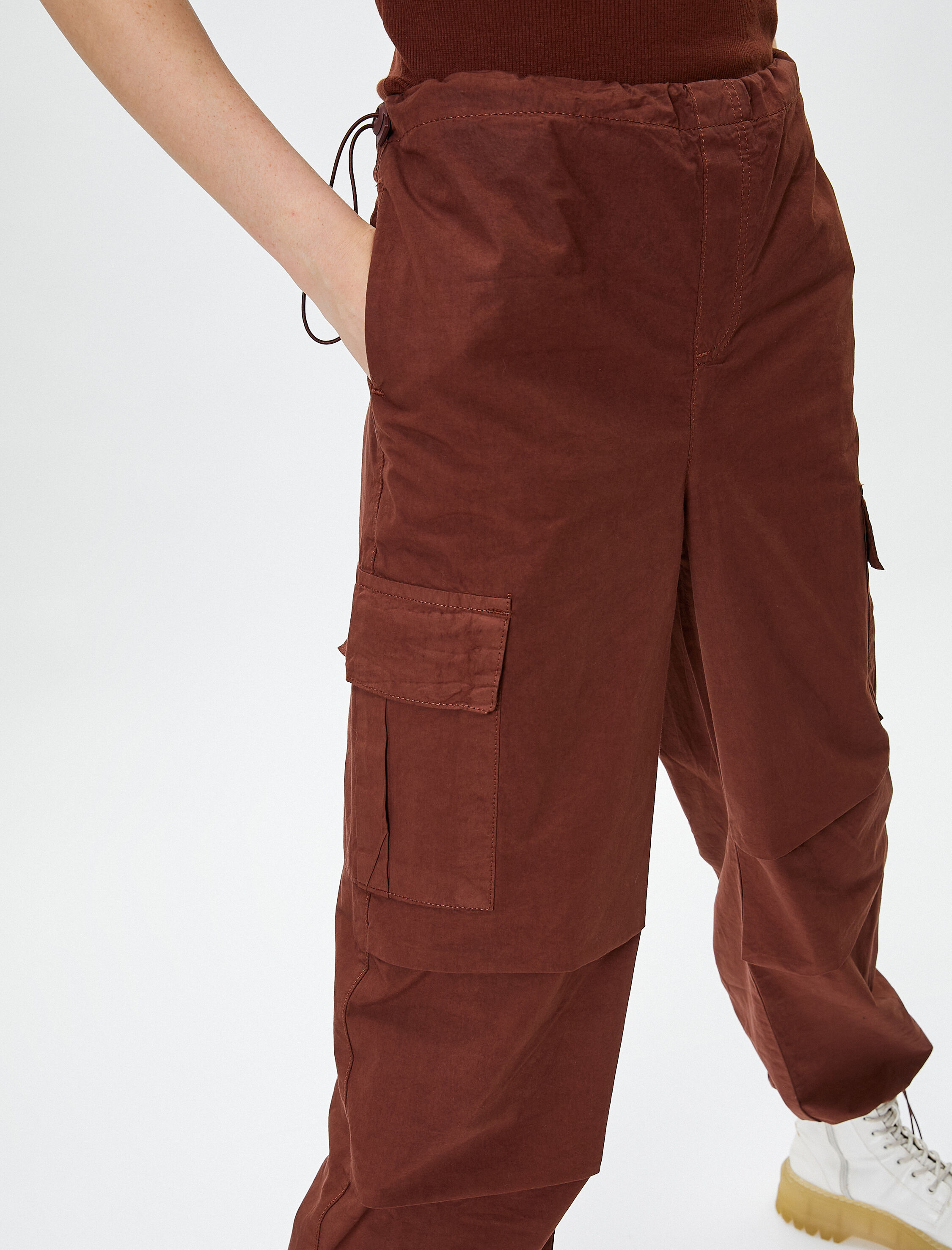   Paraşüt Pantolon Oversize Kargo Cepli Beli ve Paçaları Lastikli Pamuklu