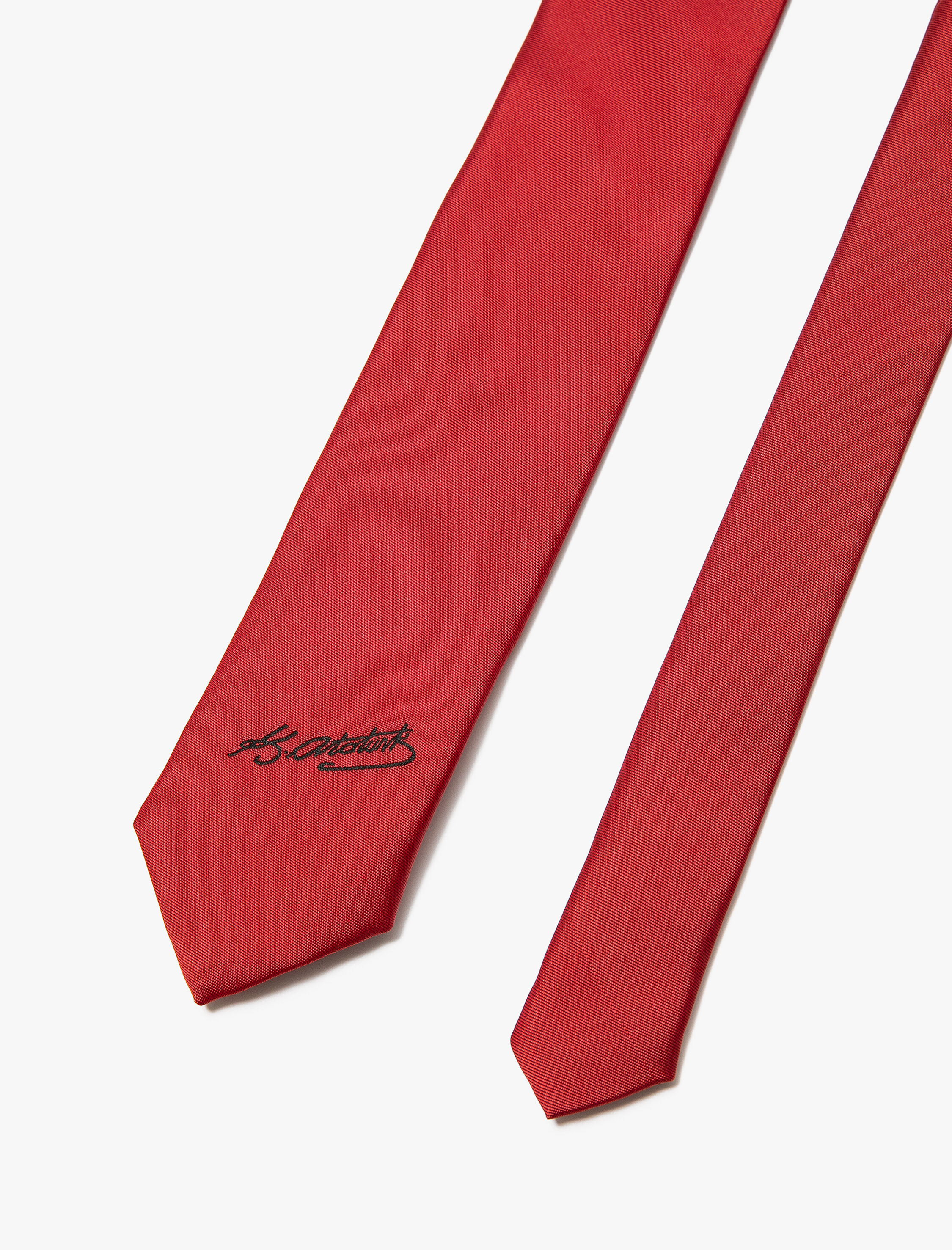   Atatürk İşlemeli Kravat 100.Yıla Özel