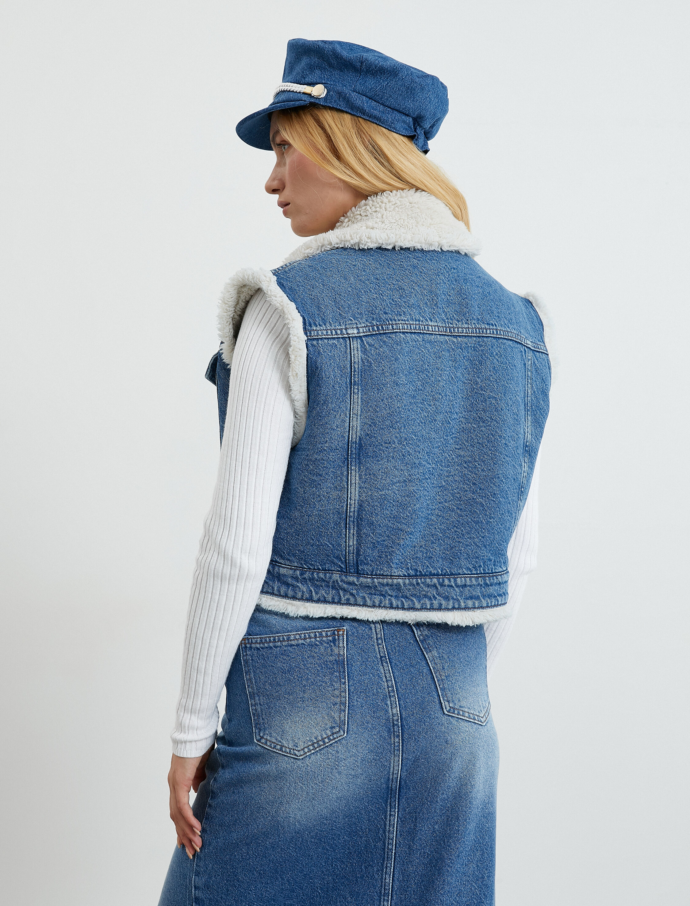   Kot Yelek İçi Peluş Detaylı Cepli Metal Düğmeli