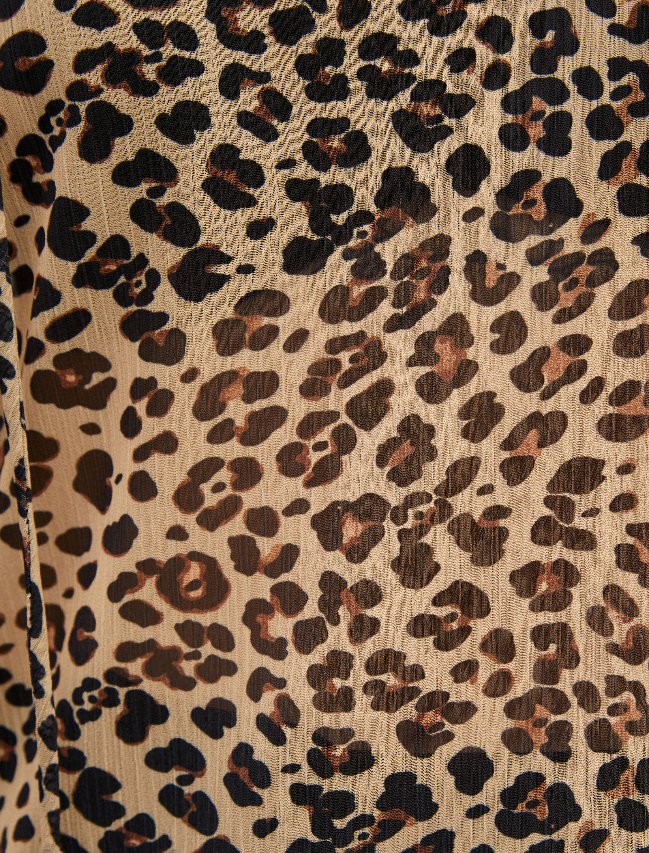 Şifon Gömlek Leopar Desenli Yakası Fırfırlı Balon Kollu