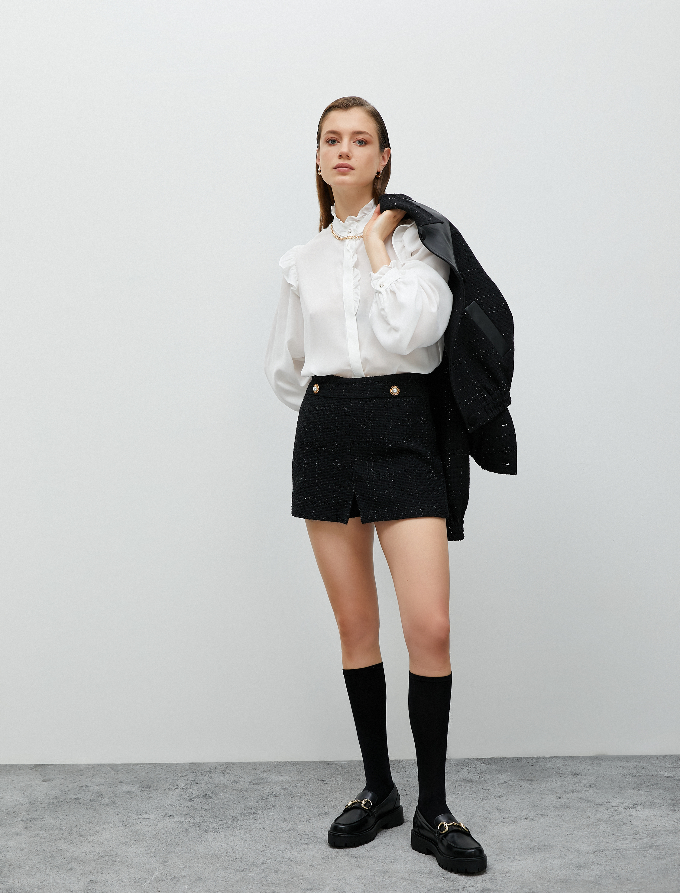   Fırfırlı Gömlek İnci Düğme Detaylı Uzun Kollu