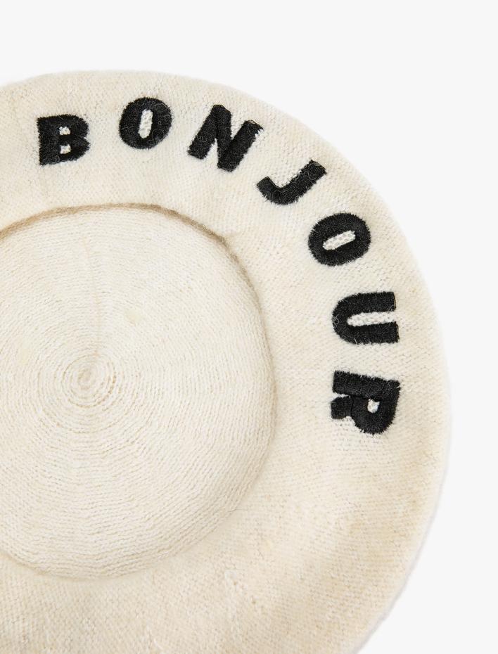 Kadın Ressam Şapkası İşlemeli