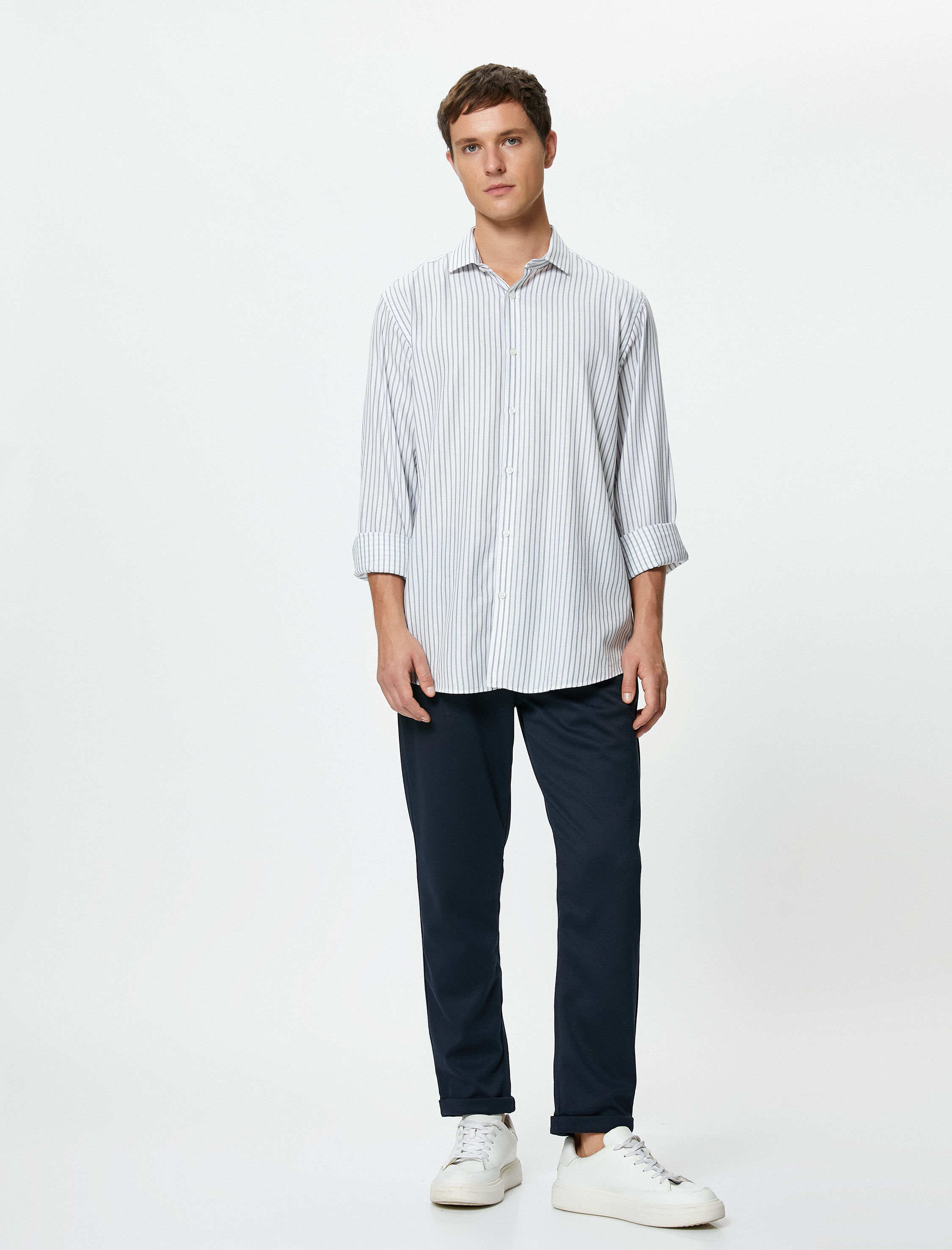   Kumaş Pantolon Beli Bağcıklı Dar Kesim Cep Detaylı