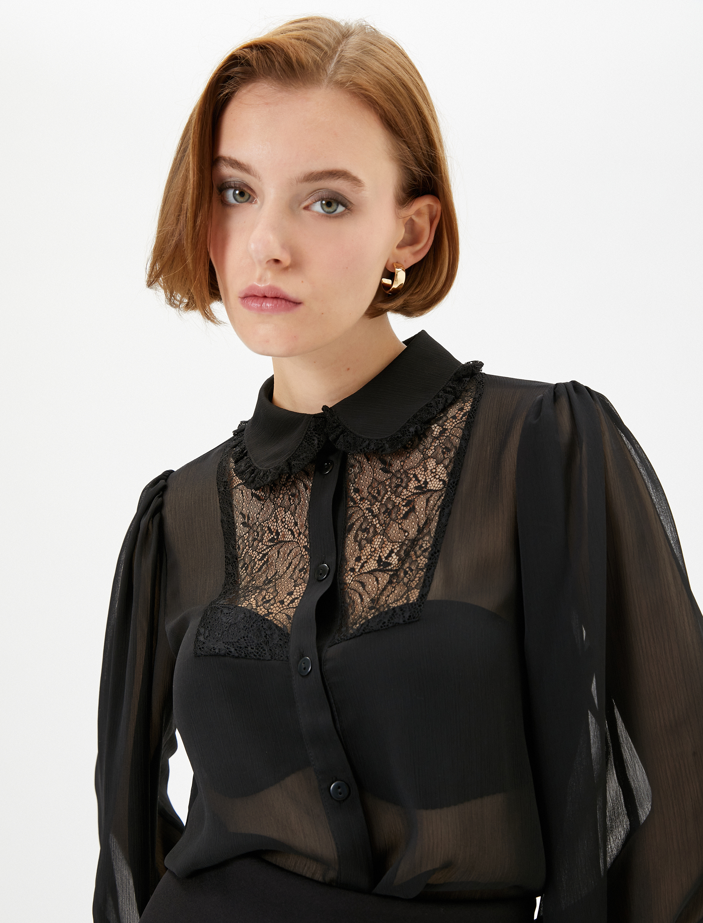 Şifon Gömlek Transparan Dantel Detaylı Balon Kollu Düğmeli