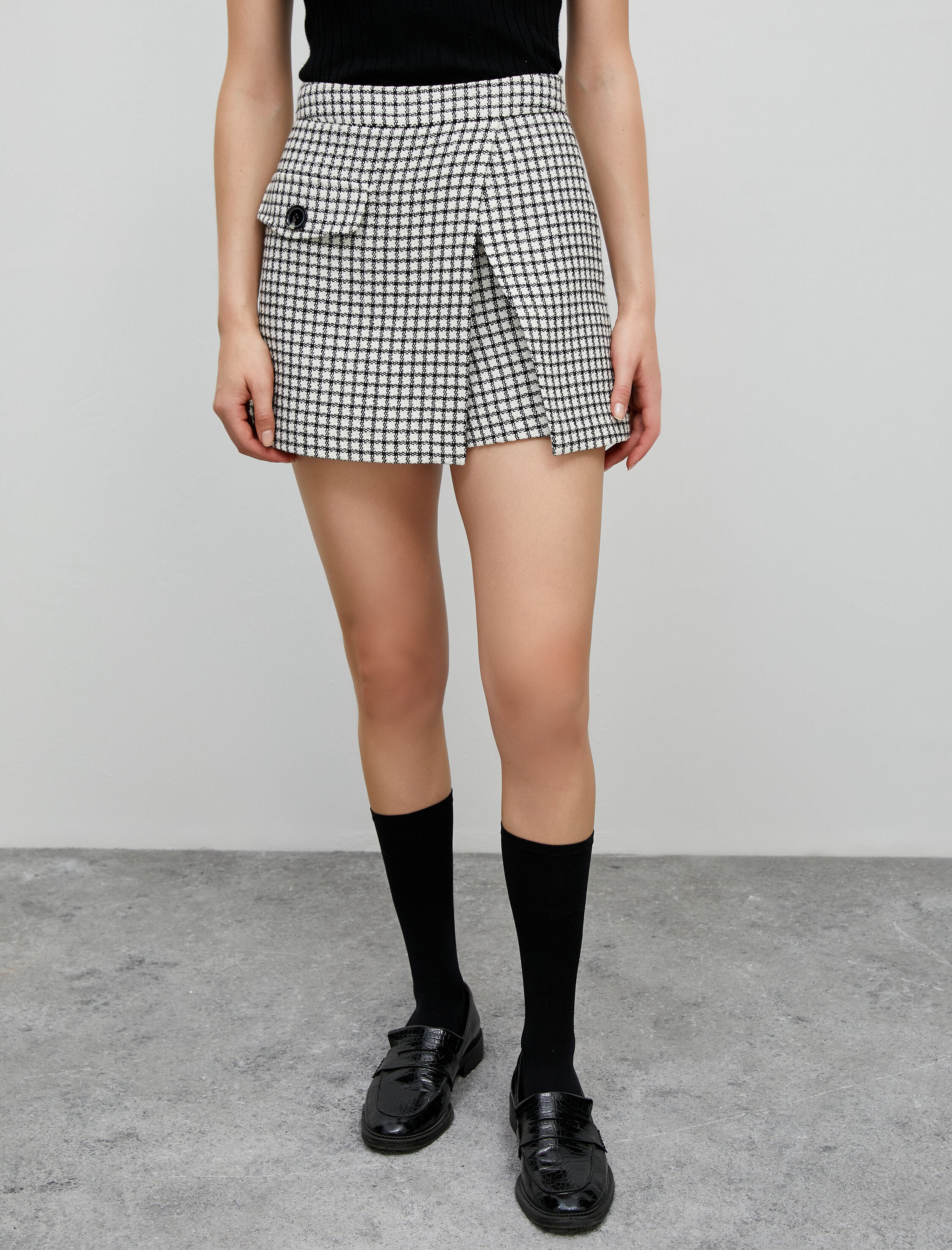   Tüvit Şort Etek Mini Yüksek Bel Cep Düğmeli Kapaklı