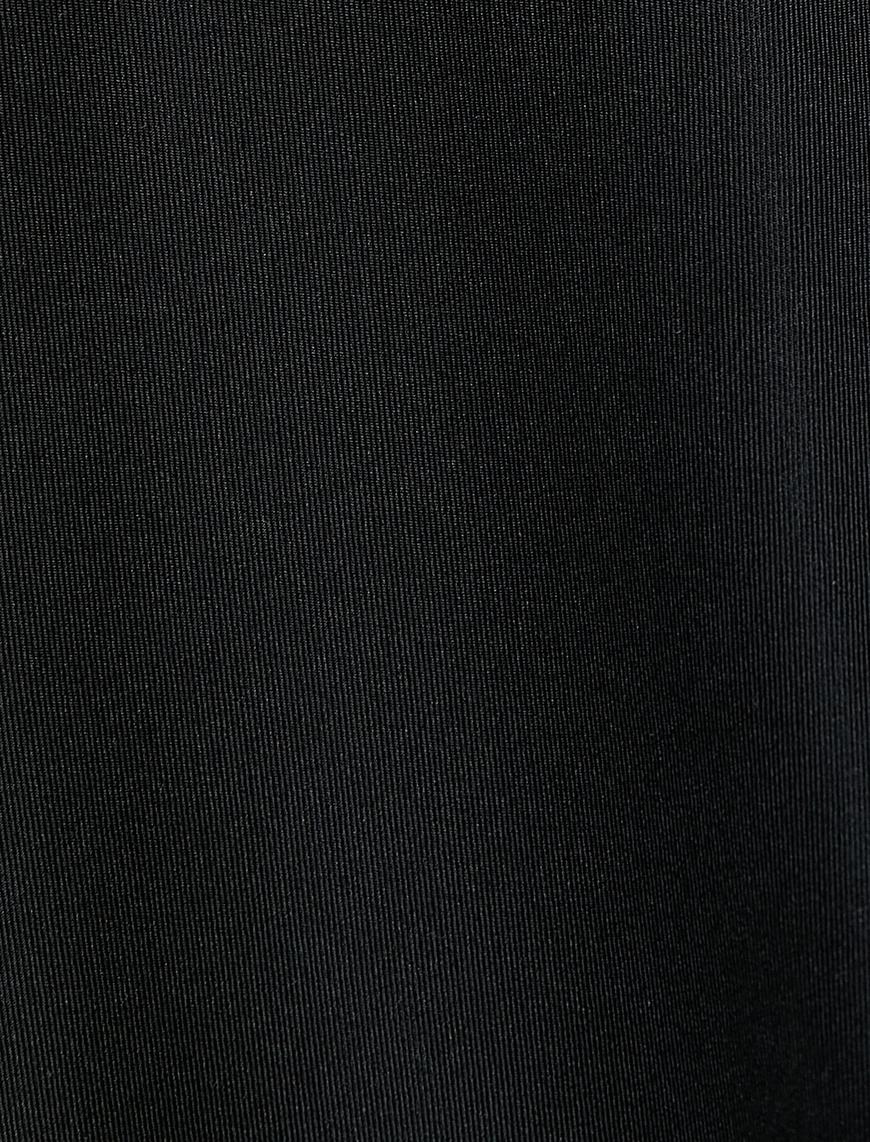   Spor Sweatshirt Yarım Fermuarlı Telefon Cebi Detaylı