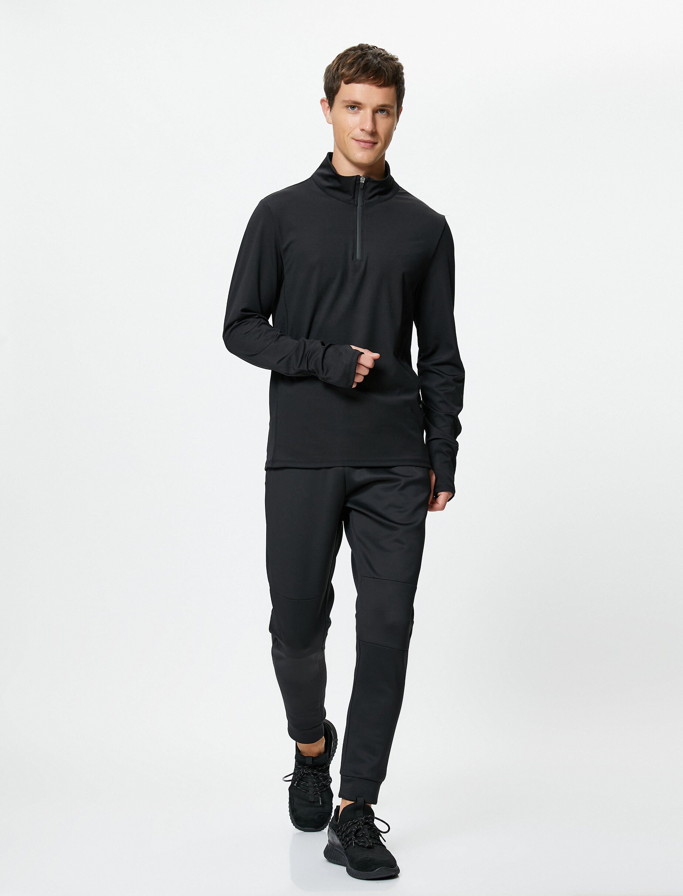   Spor Sweatshirt Yarım Fermuarlı Telefon Cebi Detaylı