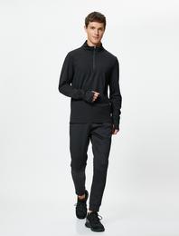 Spor Sweatshirt Yarım Fermuarlı Telefon Cebi Detaylı