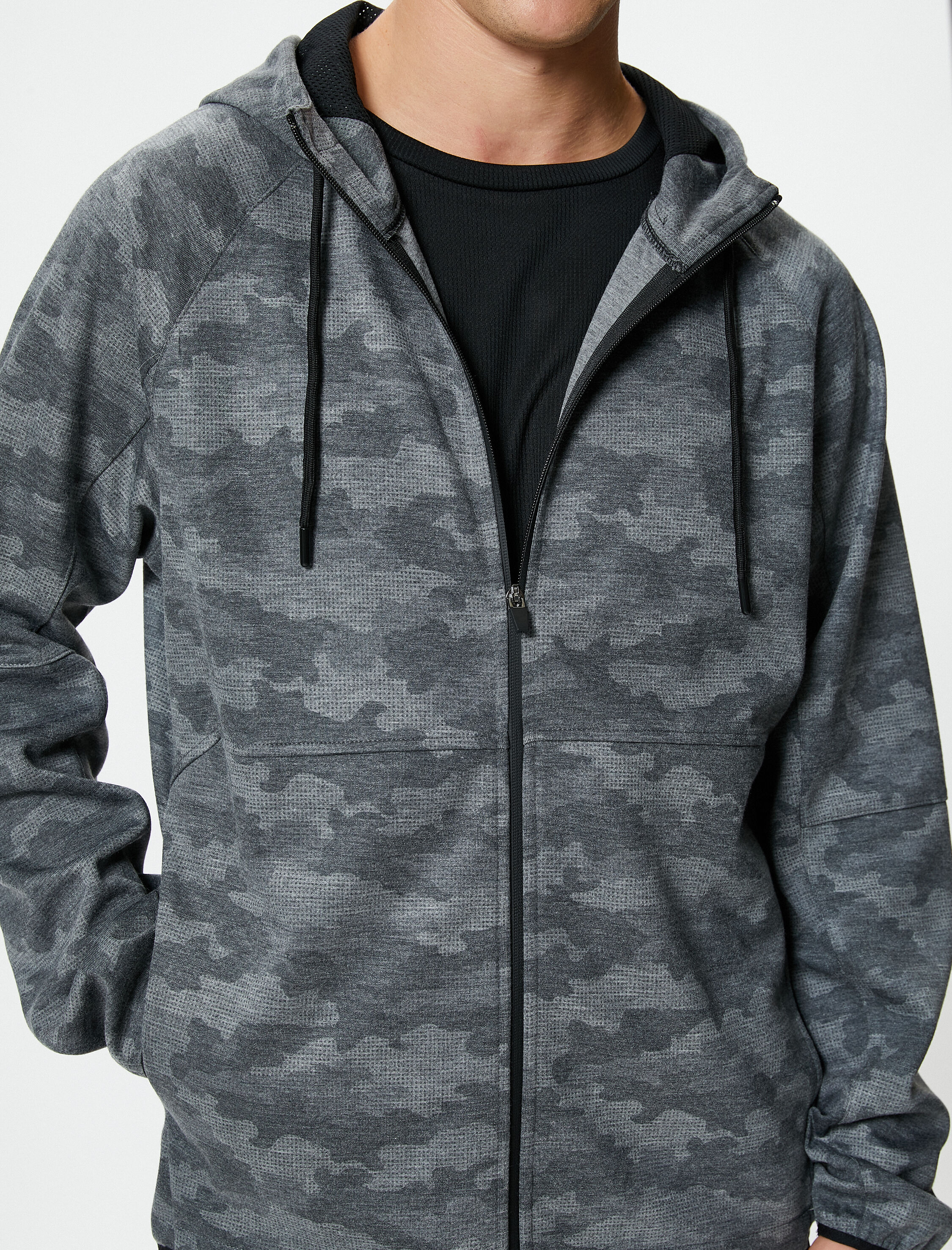   Fermuarlı Hırka Kapşonlu Kamuflaj Desenli Cep Detaylı