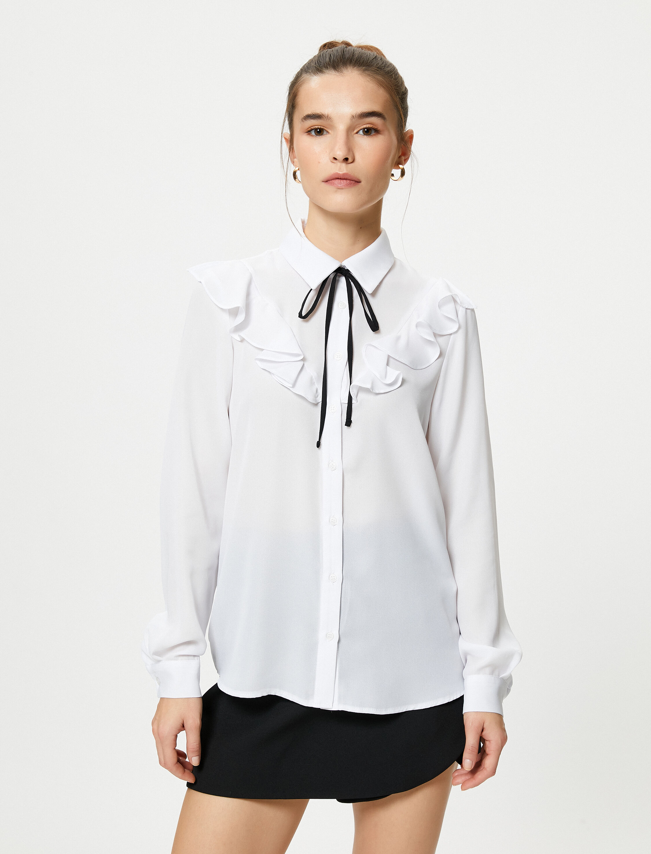   Uzun Kollu Gömlek Fırfırlı Bağlama Detaylı Düğmeli