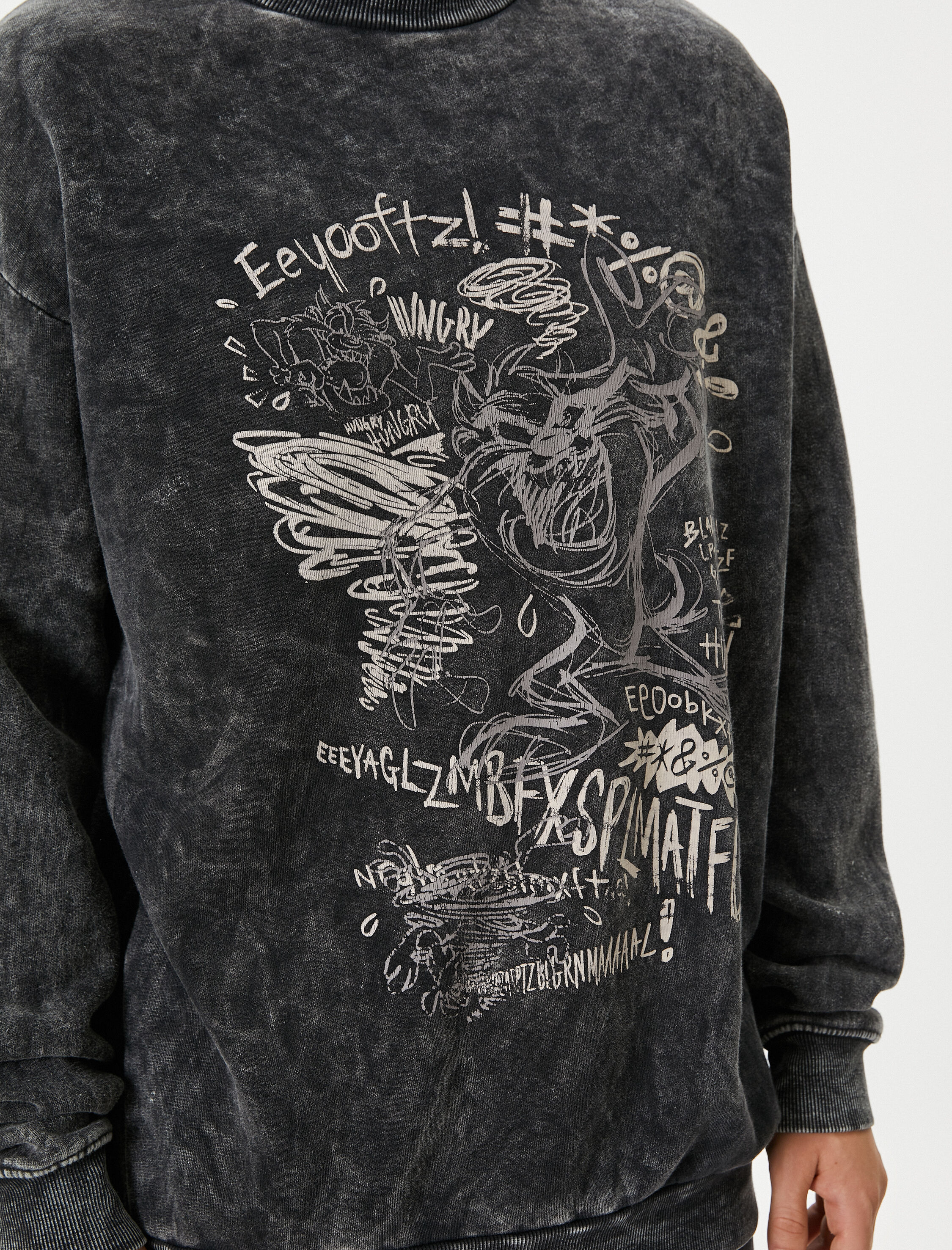   Tazmanya Canavarı Yıkamalı Oversize Sweat Lisanslı Baskılı Şardonlu