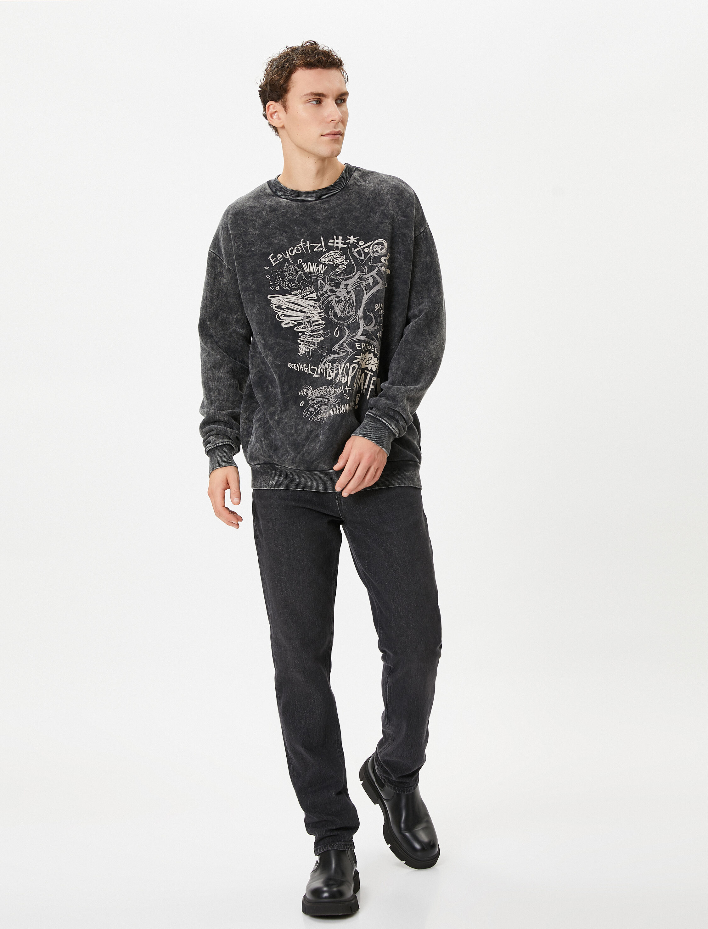   Tazmanya Canavarı Yıkamalı Oversize Sweat Lisanslı Baskılı Şardonlu