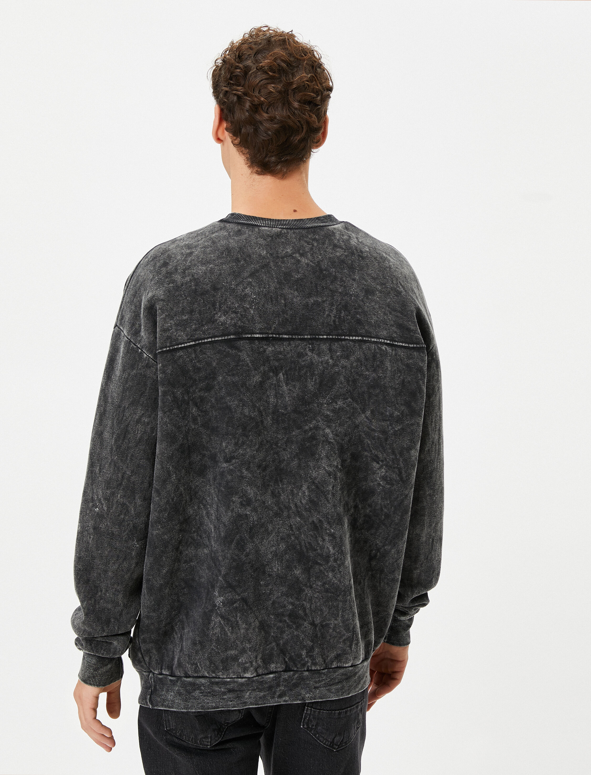   Tazmanya Canavarı Yıkamalı Oversize Sweat Lisanslı Baskılı Şardonlu