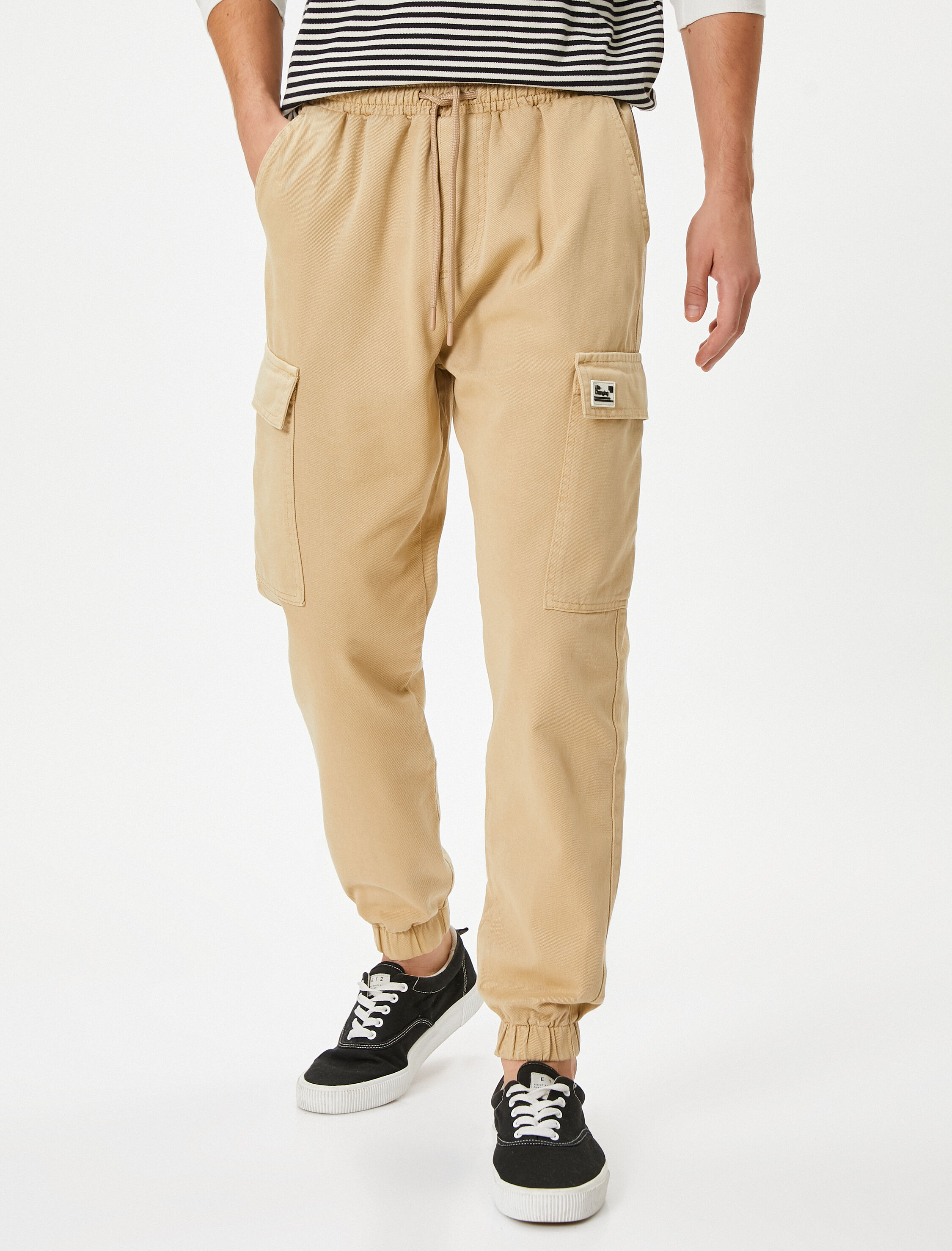   Kargo Jogger Pantolon Beli Bağcıklı Cepli Etiket Baskılı Pamuklu