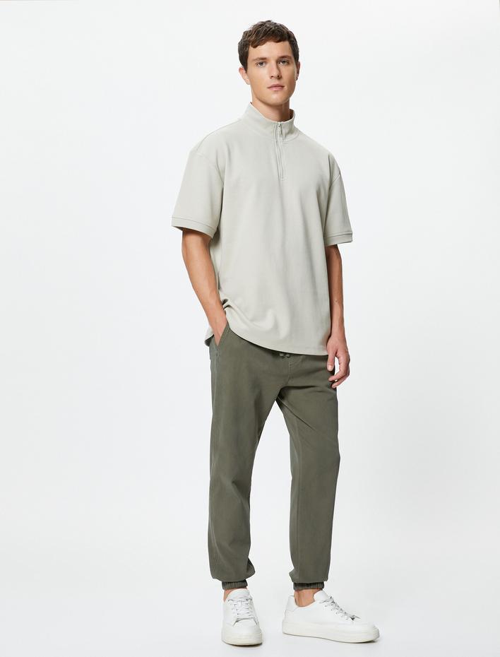  Kısa Kollu Sweat Yarım Fermuarlı Dik Yaka Rahat Kesim