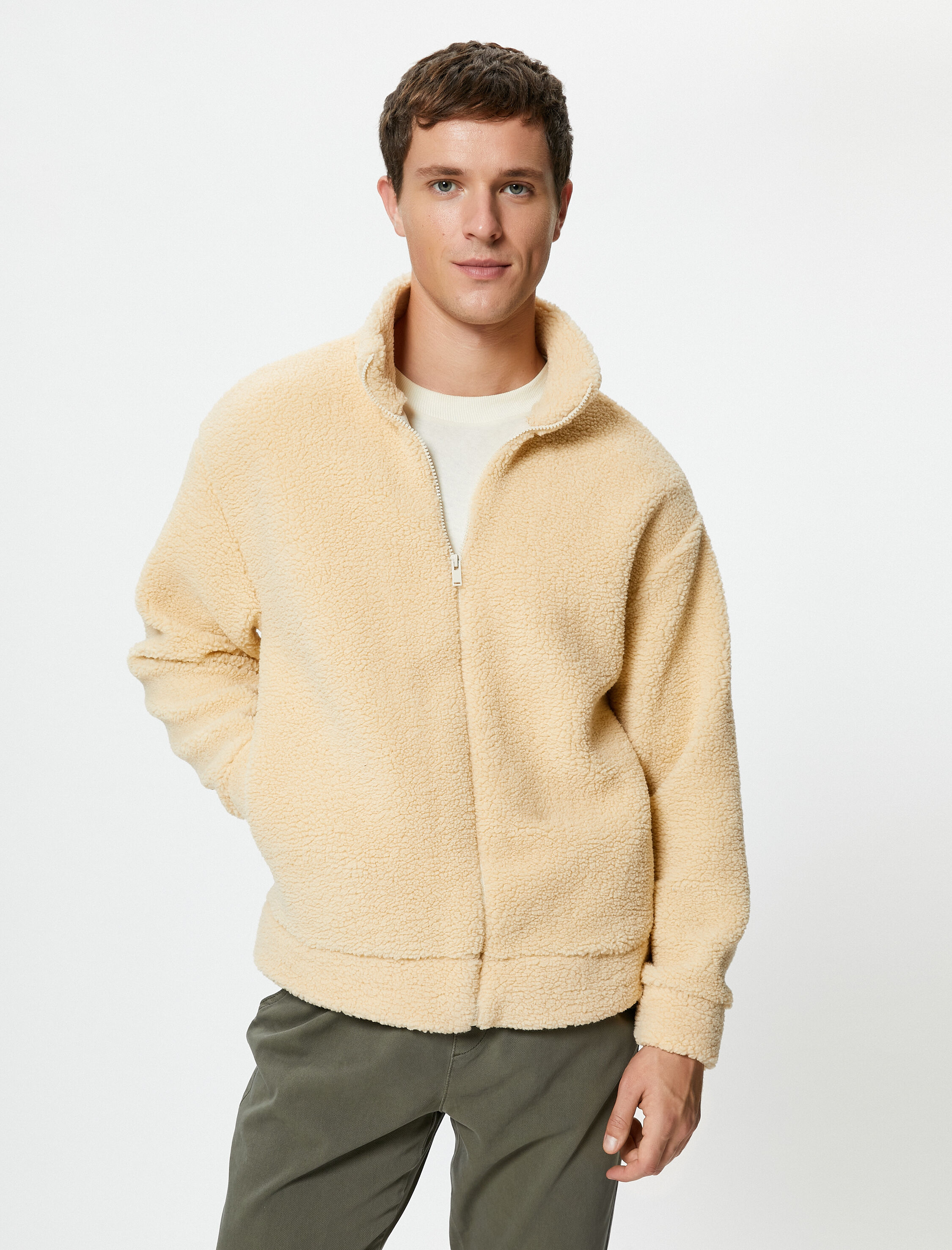   Peluş Hırka Fermuarlı Dik Yaka Yumuşak Dokulu