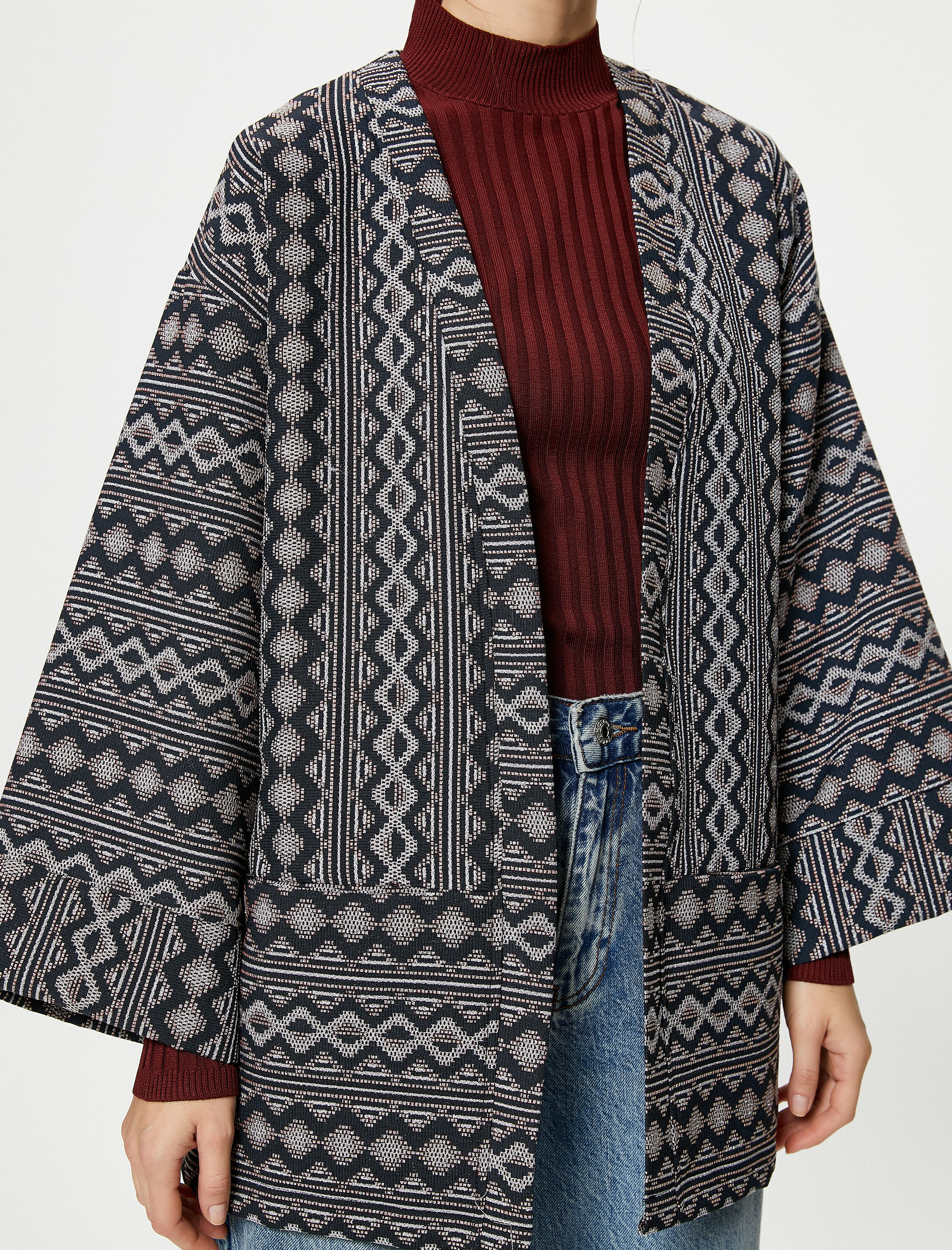   Melis Ağazat X Koton - Geniş Kollu Etnik Desenli Kimono