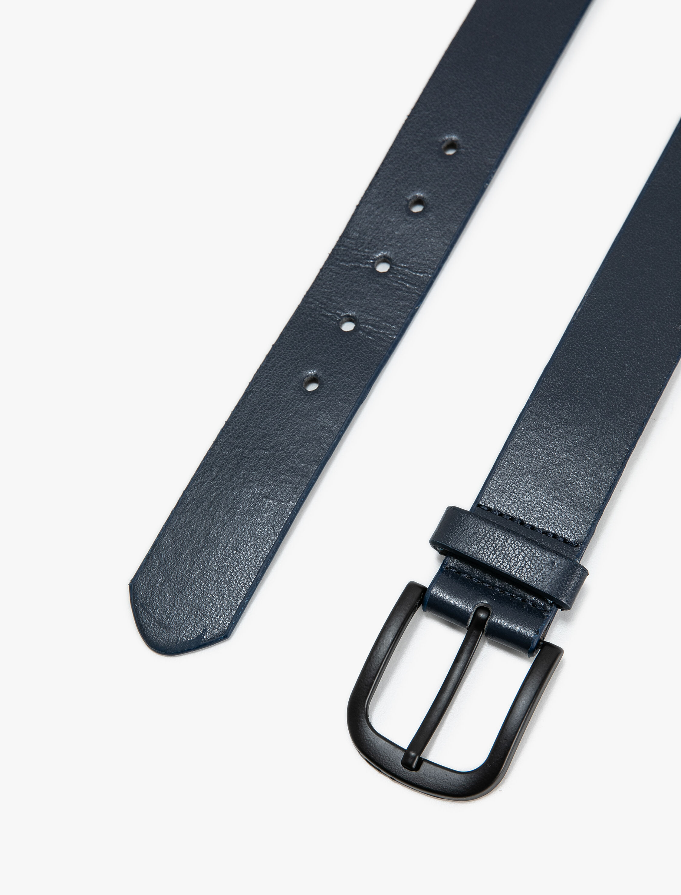  Erkek Kemer Deri Görünümlü Metal Toka Detaylı