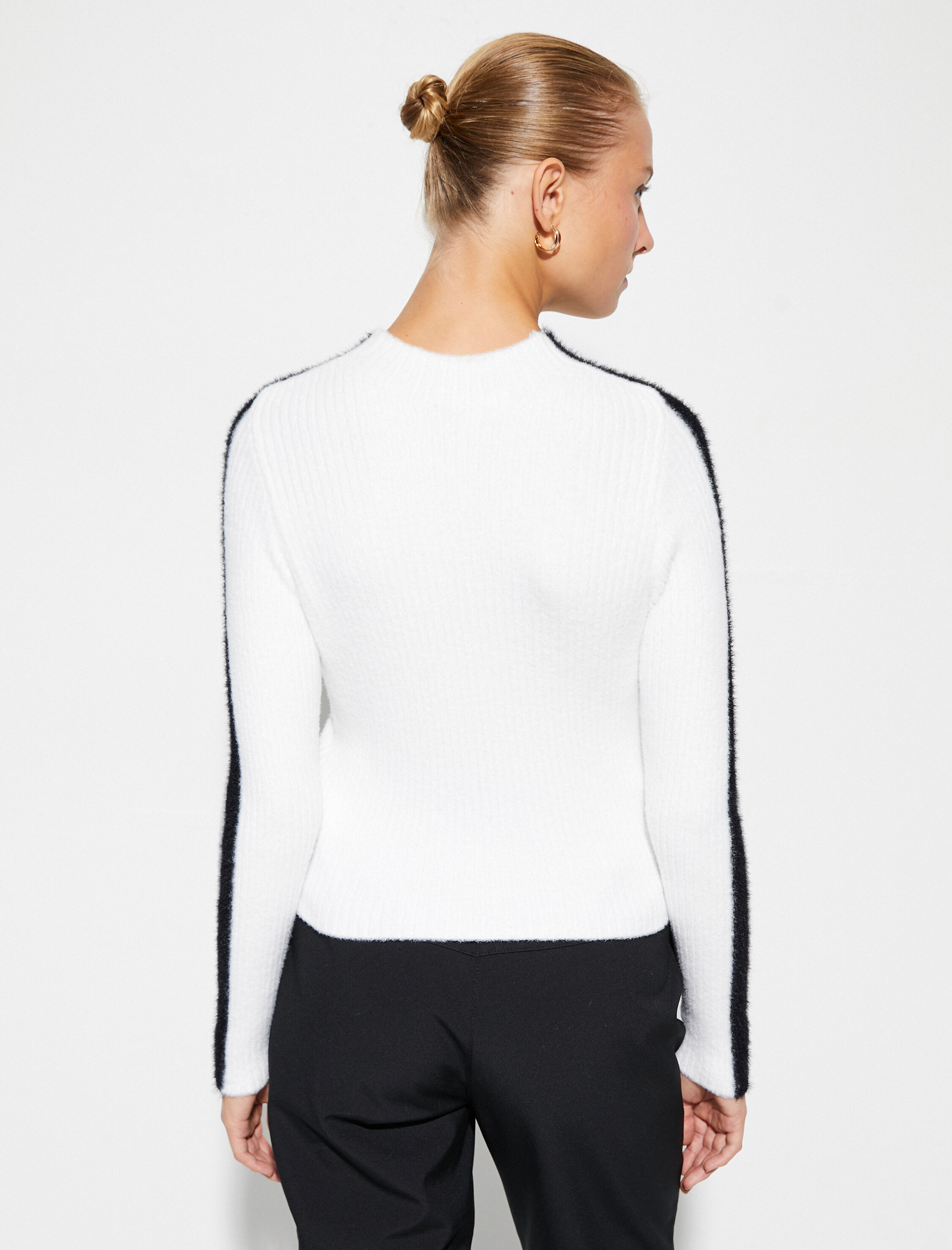   Peluş Triko Kazak Fitilli Dik Yaka Şerit Detaylı