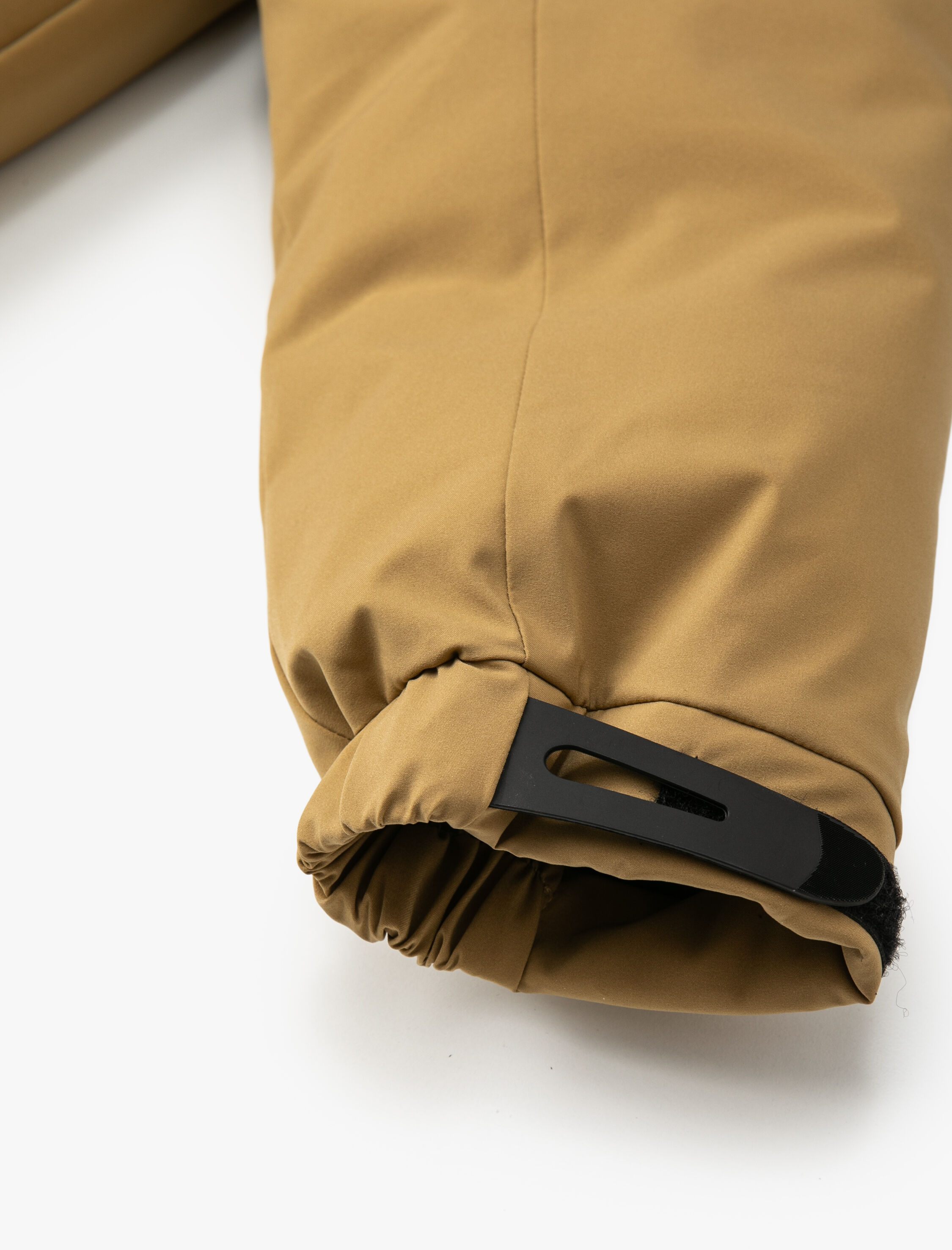   Kar Montu Kapşonlu Etiket Detaylı Fermuarlı Çift Cepli