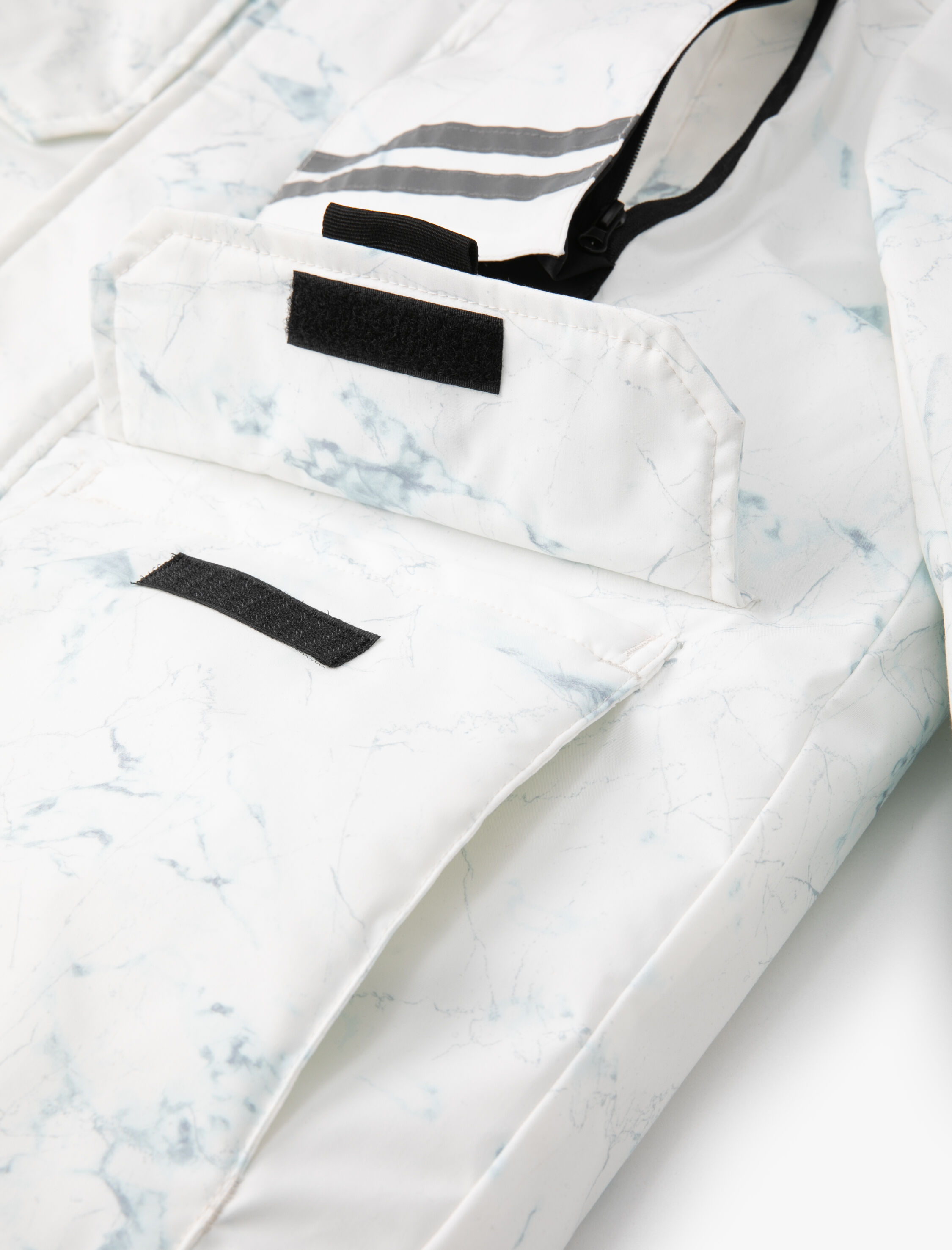   Kar Montu Kapşonlu Soyut Baskılı Etiket Detaylı Fermuarlı Cepli