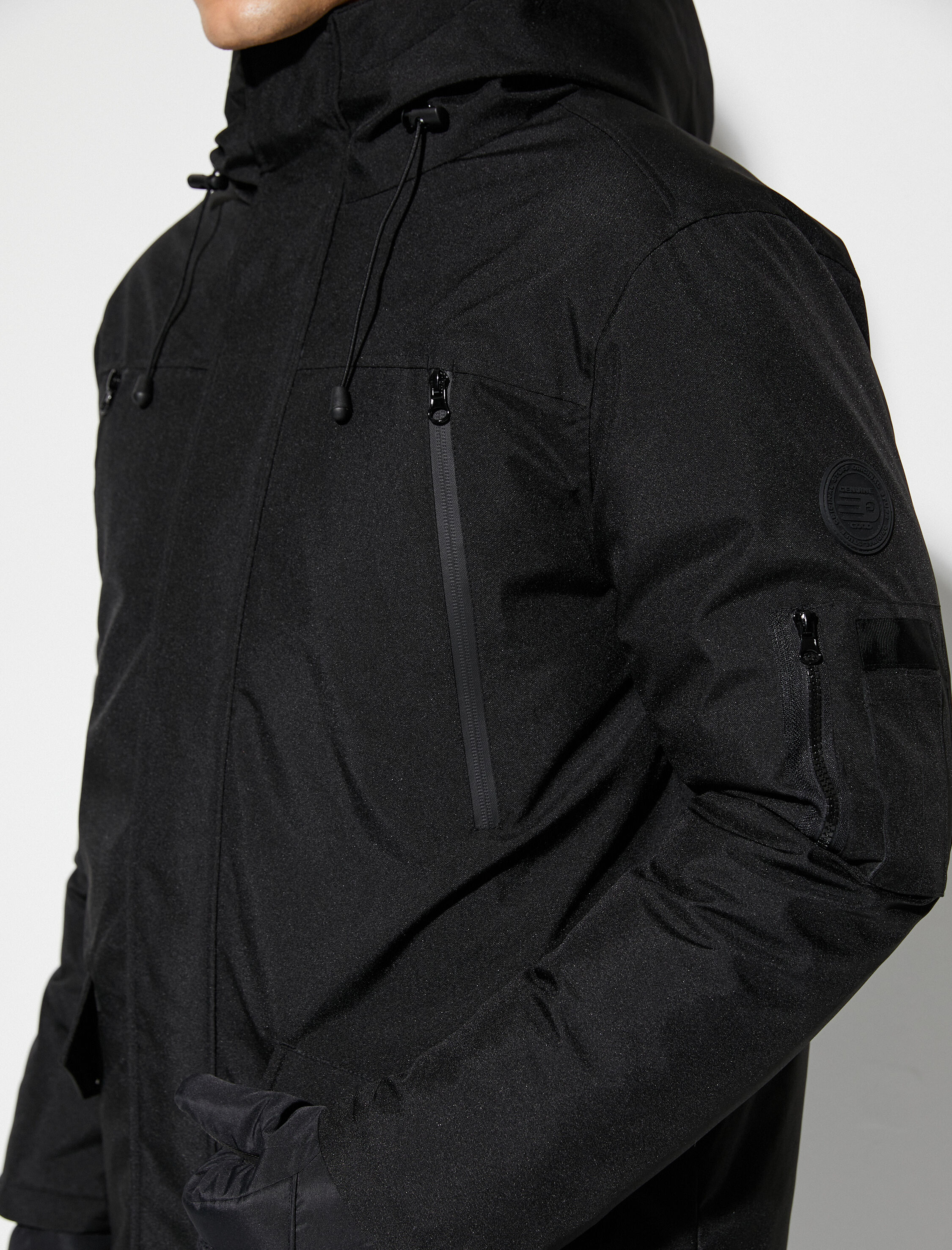   Kar Montu Kapşonlu Etiket Detaylı Fermuarlı Çift Cepli