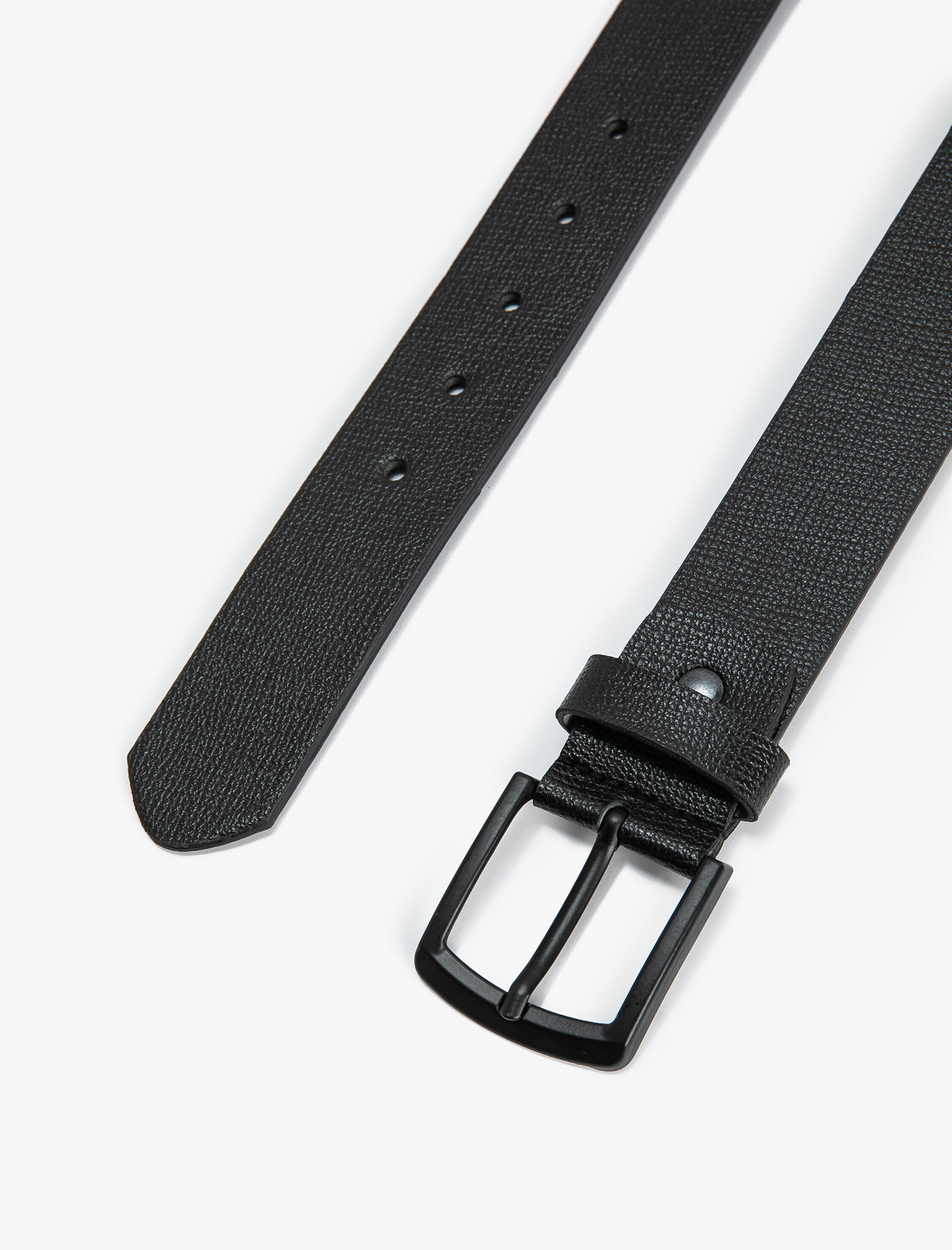  Erkek Kemer Deri Görünümlü Metal Toka Detaylı