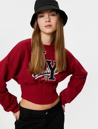 Kolej Crop Sweatshirt Korse Detaylı Şardonlu Uzun Kollu Bisiklet Yaka