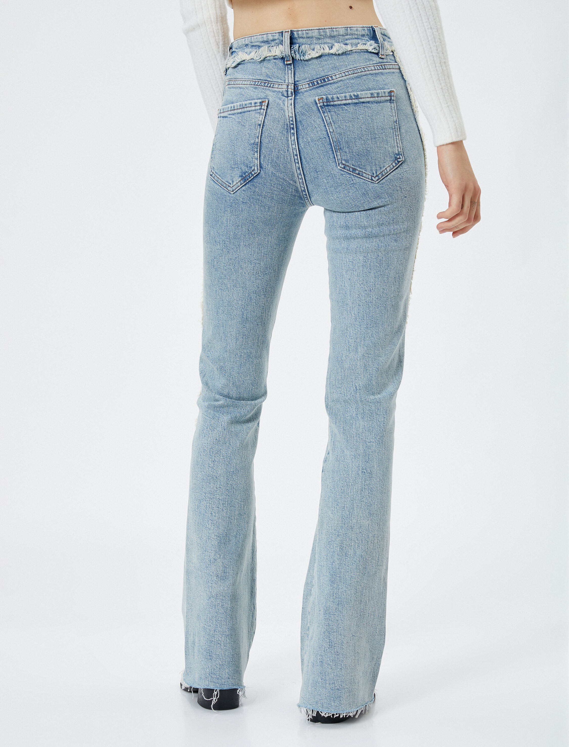   İspanyol Kot Pantolon Püskül Detaylı Dar Kesim Normal Bel - Flare Jean