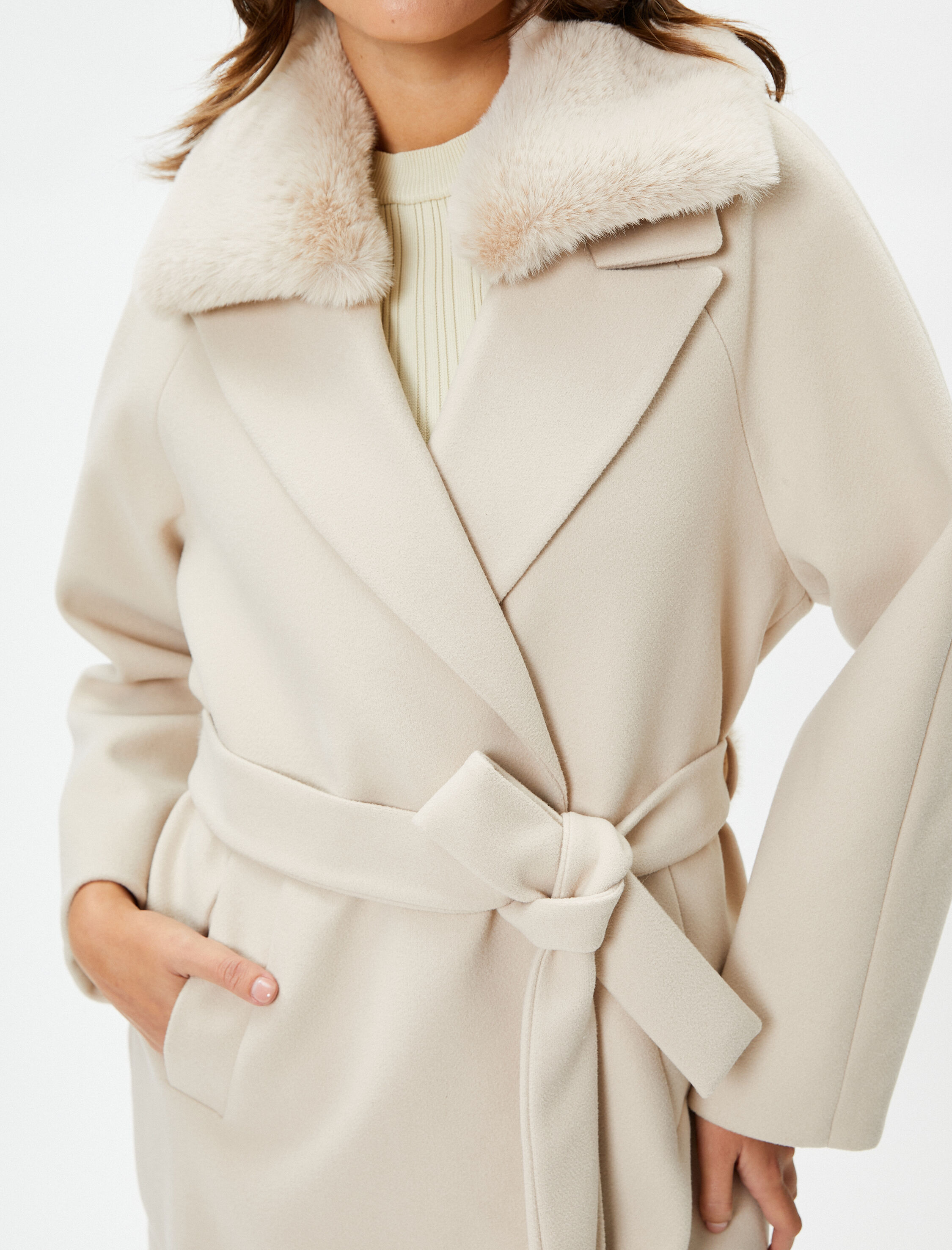   Uzun Kaşe Kaban Çıkarılabilir Suni Kürk Yaka Kuşaklı Cepli