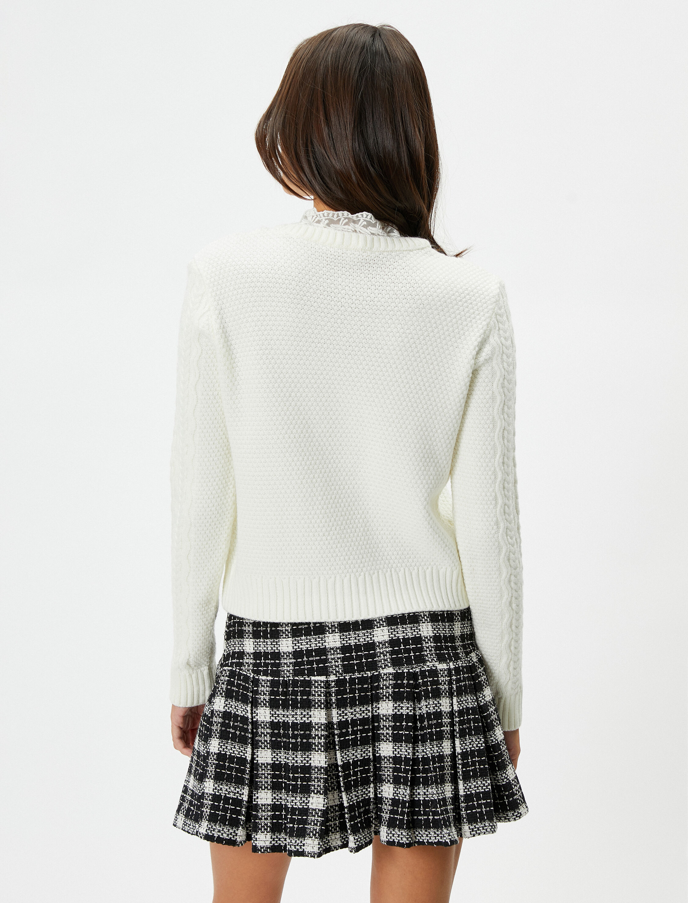   Örgü Kazak Dantelli Yaka Uzun Kollu Dokulu