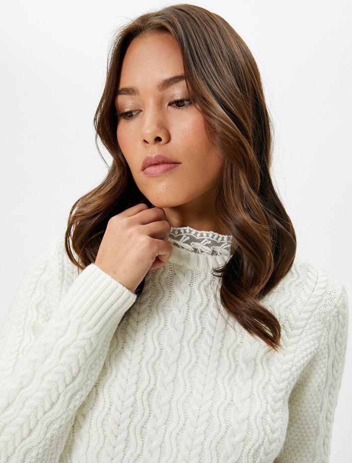  Örgü Kazak Dantelli Yaka Uzun Kollu Dokulu