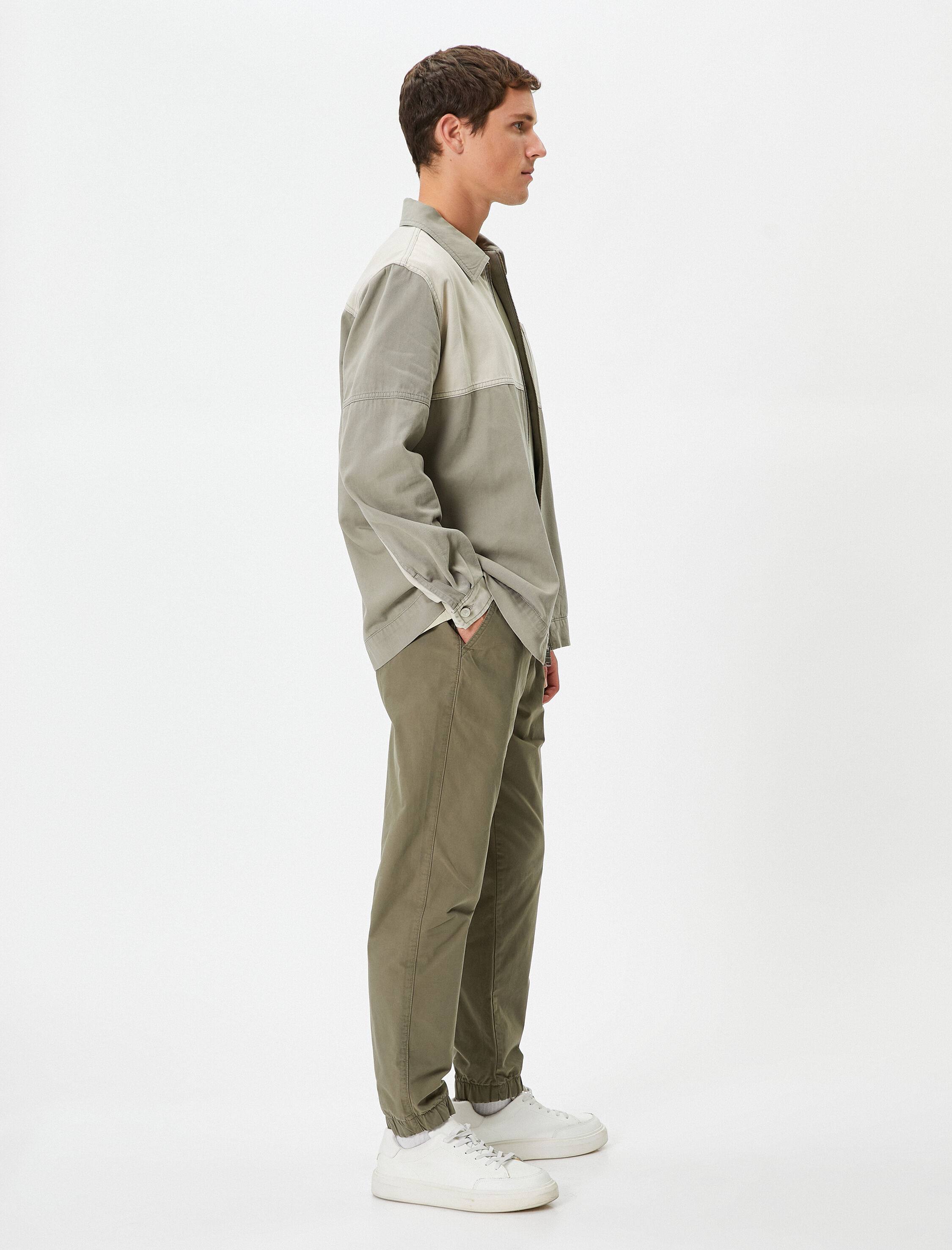   Jogger Pantolon Yıkamalı Rahat Kesim Beli Bağcıklı Cep Detaylı