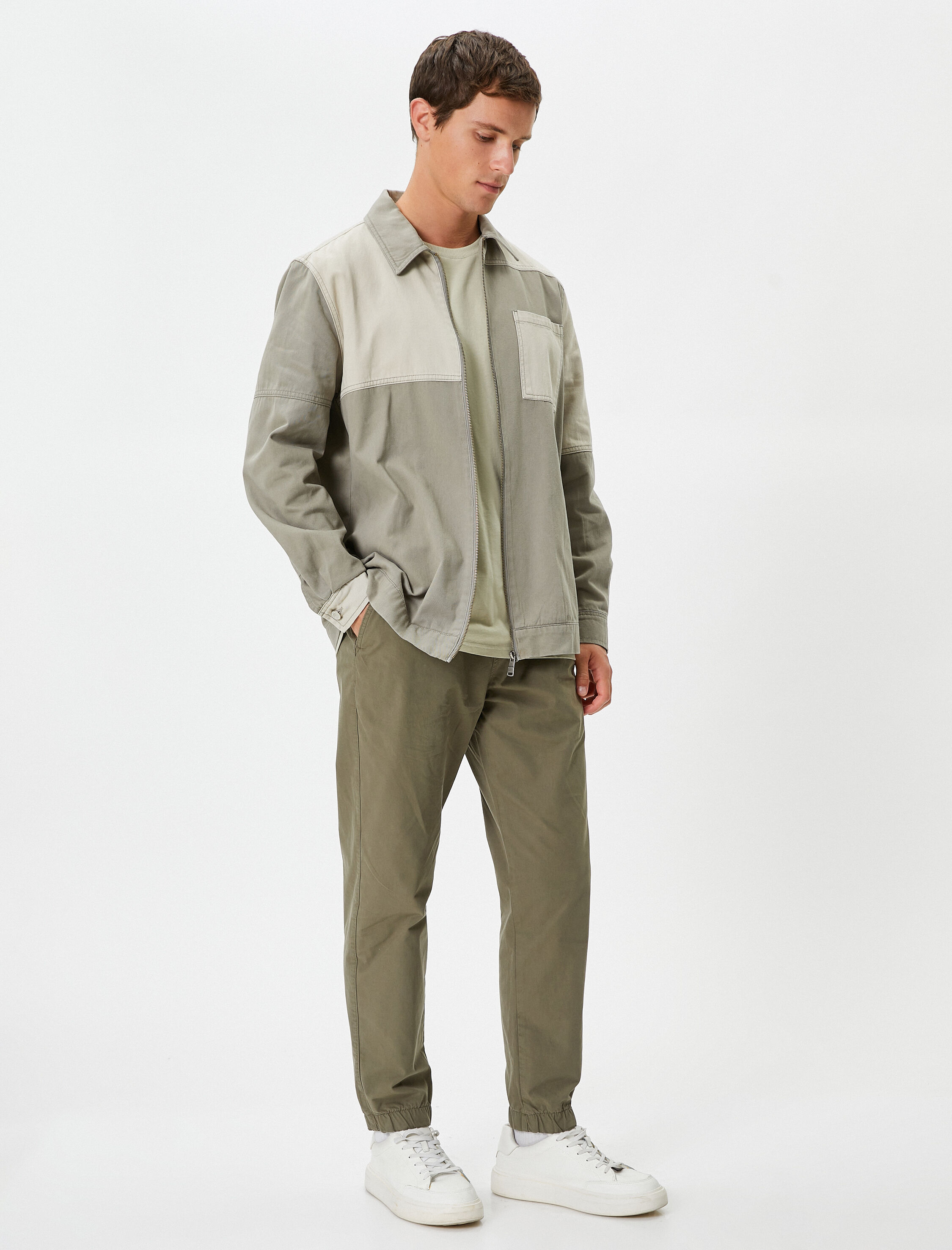   Jogger Pantolon Yıkamalı Rahat Kesim Beli Bağcıklı Cep Detaylı