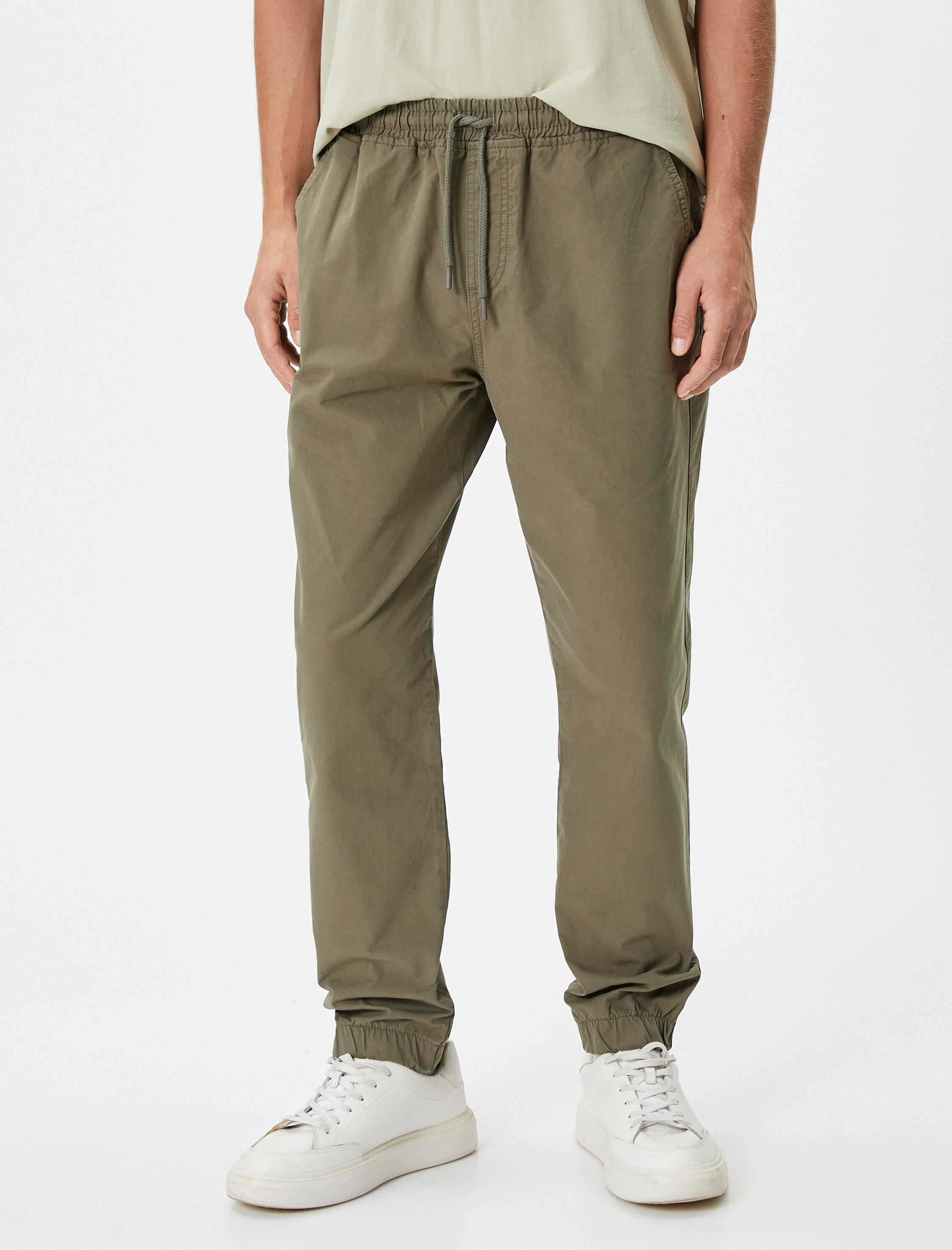   Jogger Pantolon Yıkamalı Rahat Kesim Beli Bağcıklı Cep Detaylı